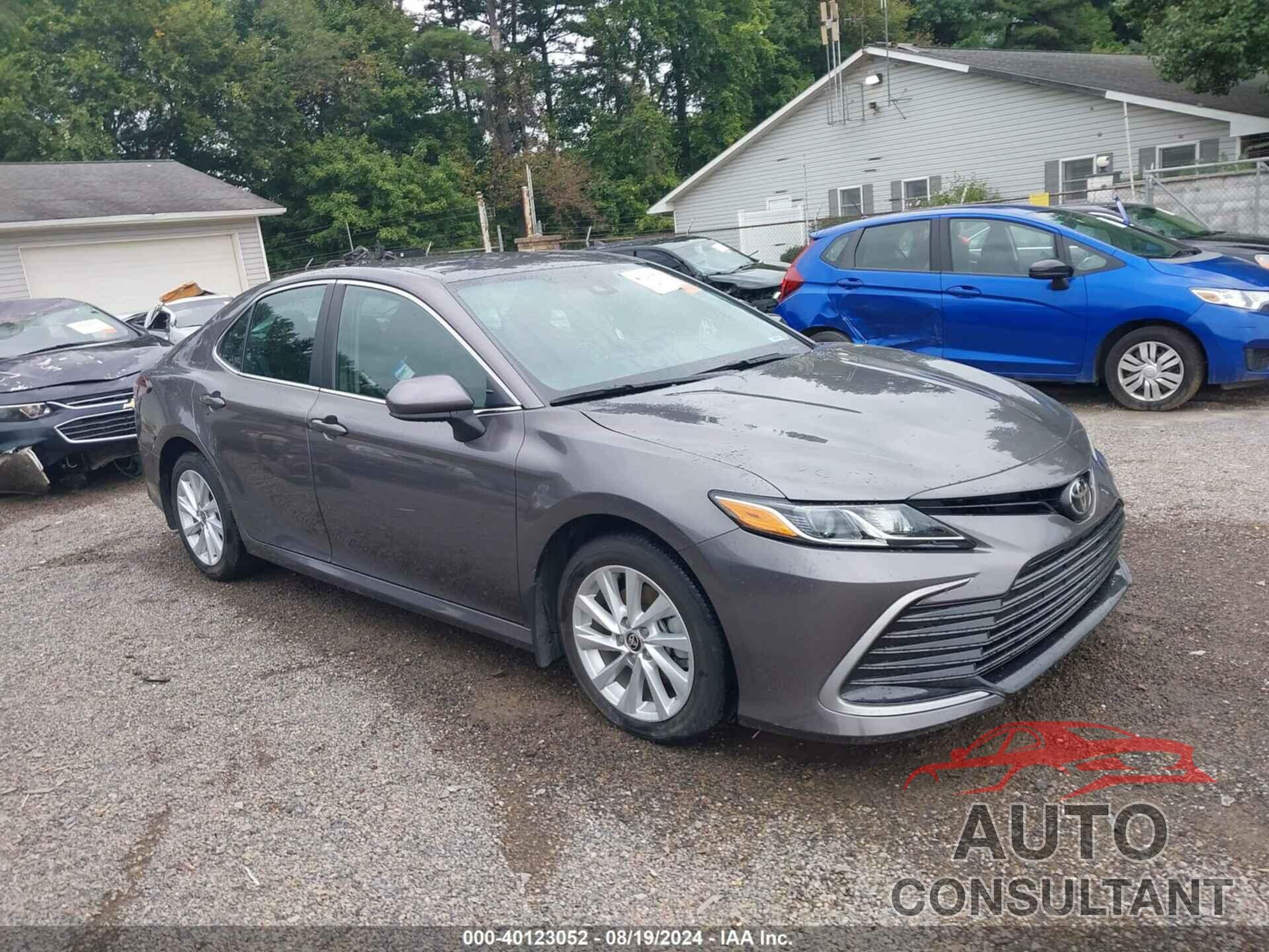 TOYOTA CAMRY 2021 - 4T1C11AK9MU602907