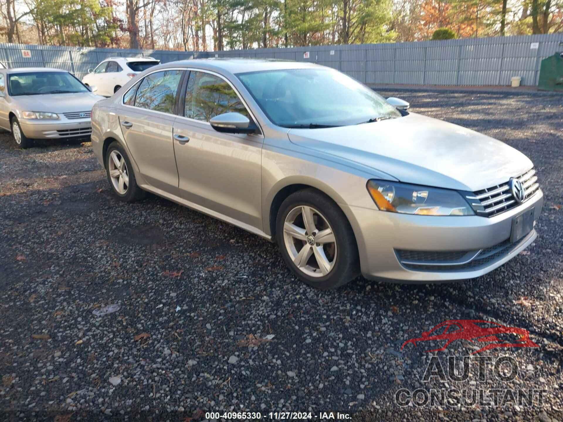 VOLKSWAGEN PASSAT 2012 - 1VWBN7A38CC012165