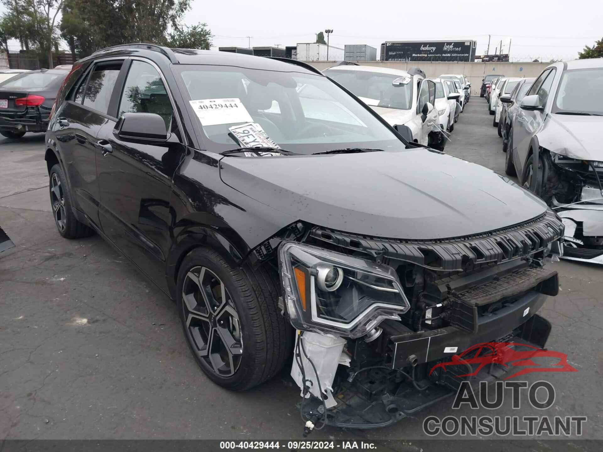 KIA NIRO 2023 - KNDCR3LE7P5074167