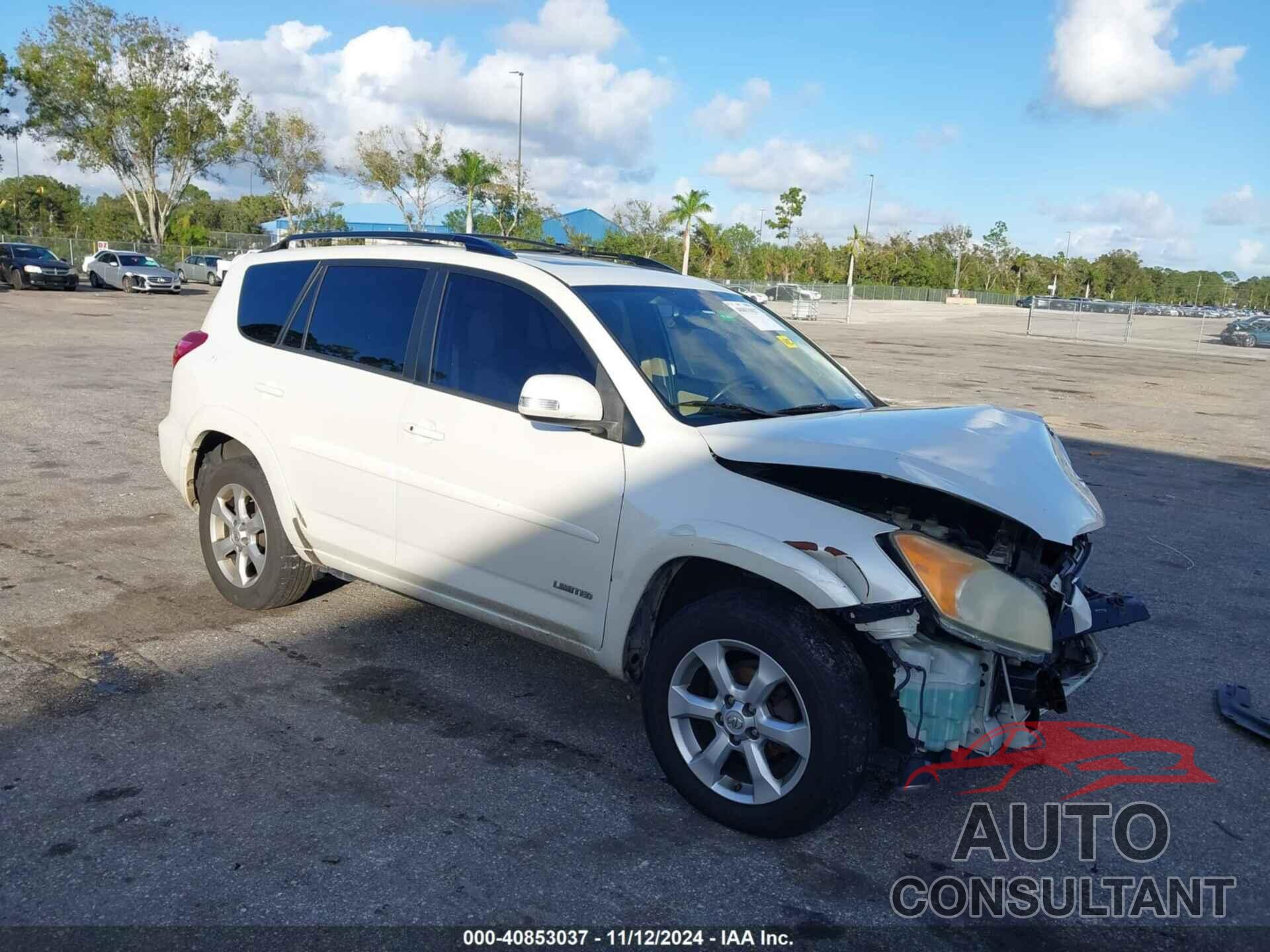 TOYOTA RAV4 2011 - JTMDF4DV6B5043454