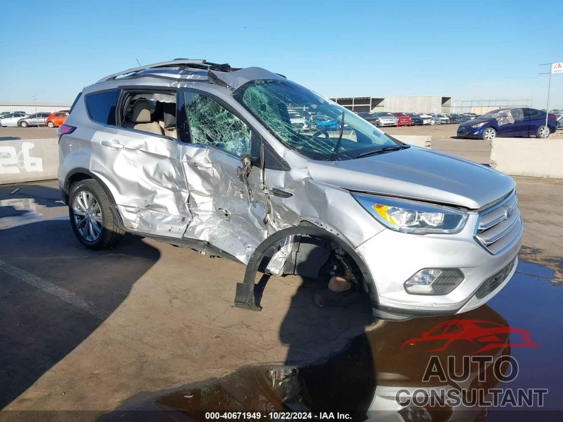 FORD ESCAPE 2018 - 1FMCU0J94JUC09357
