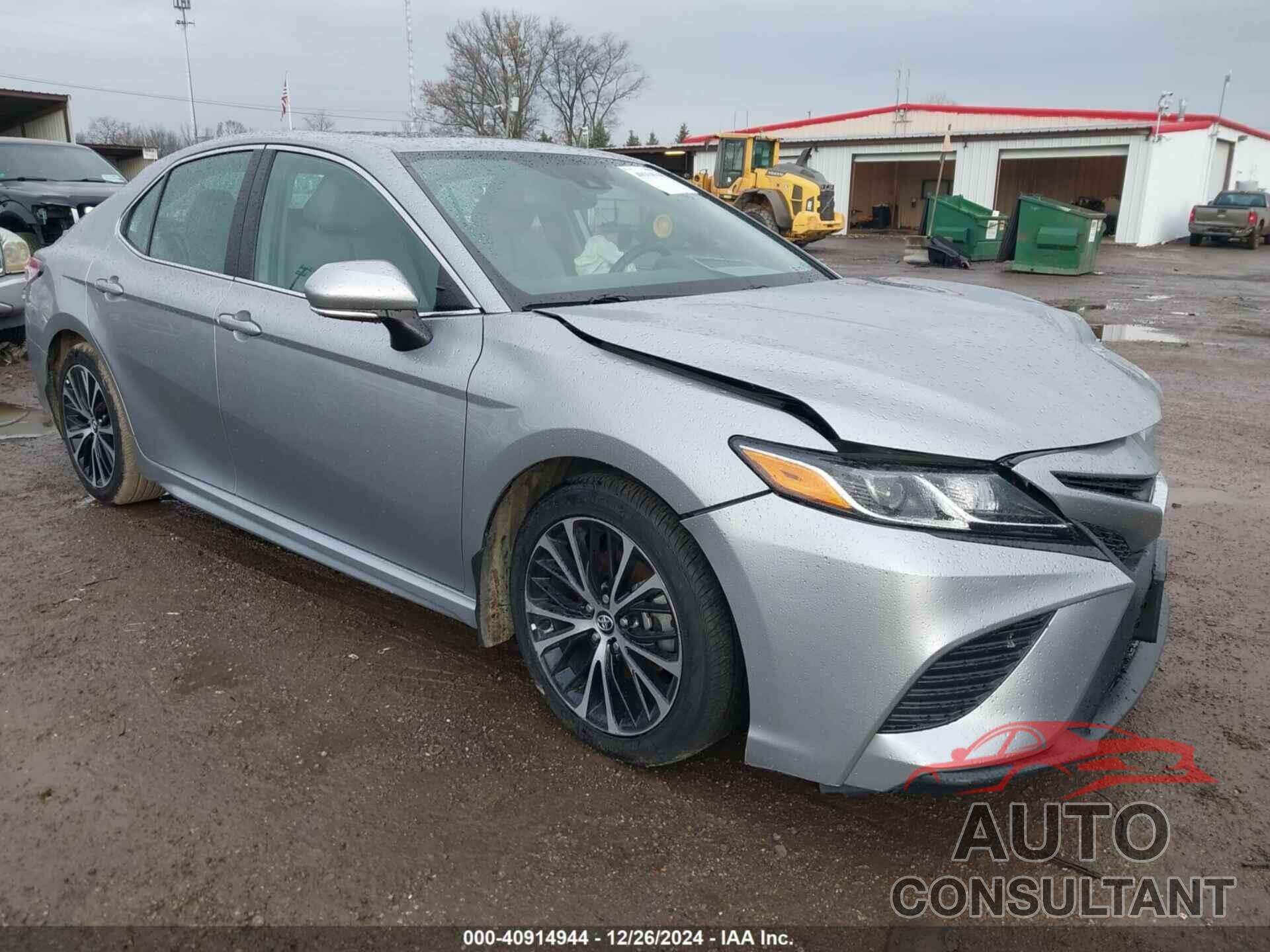 TOYOTA CAMRY 2020 - 4T1J11AK0LU887230