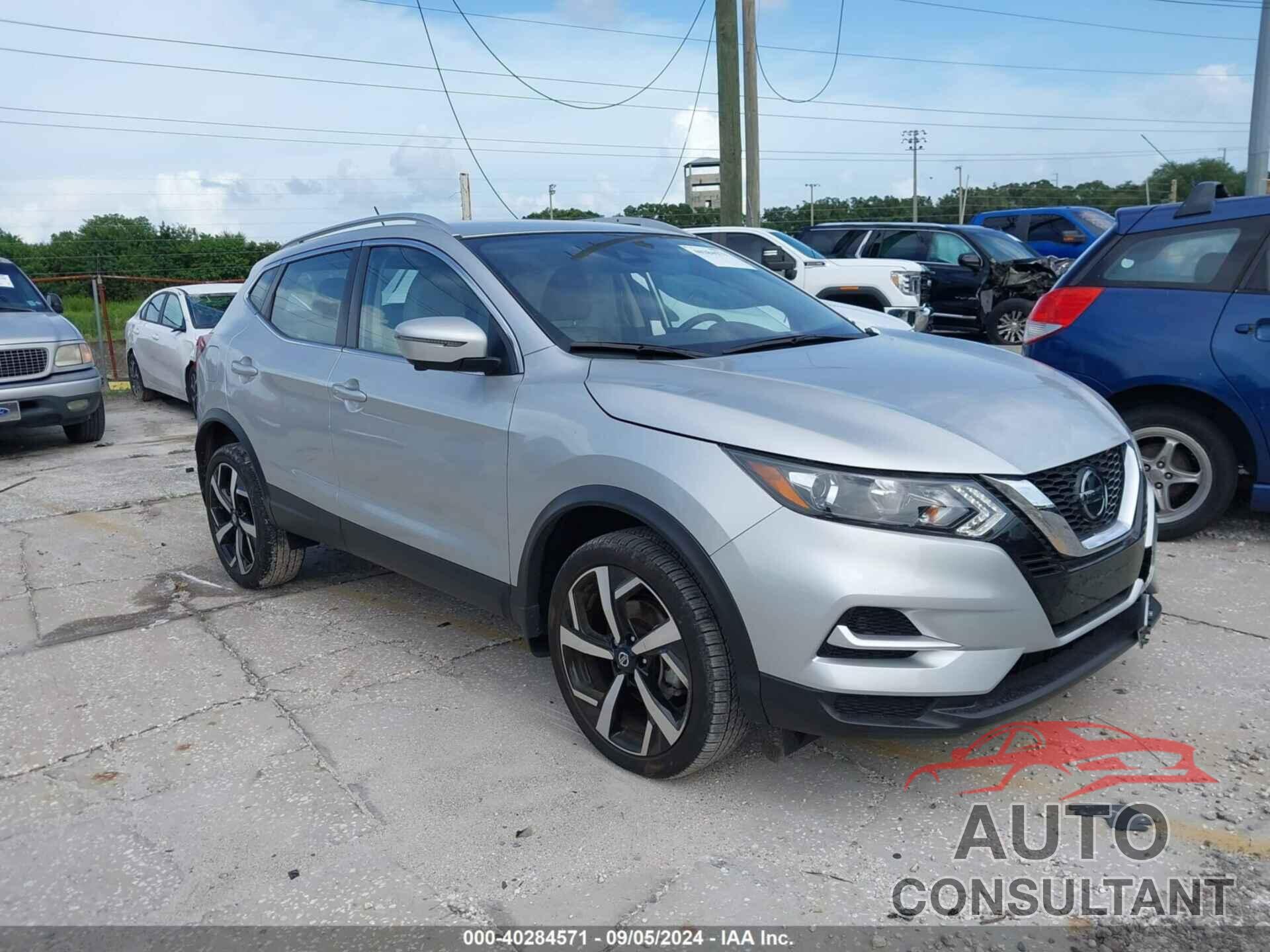 NISSAN ROGUE SPORT 2022 - JN1BJ1CV4NW352301