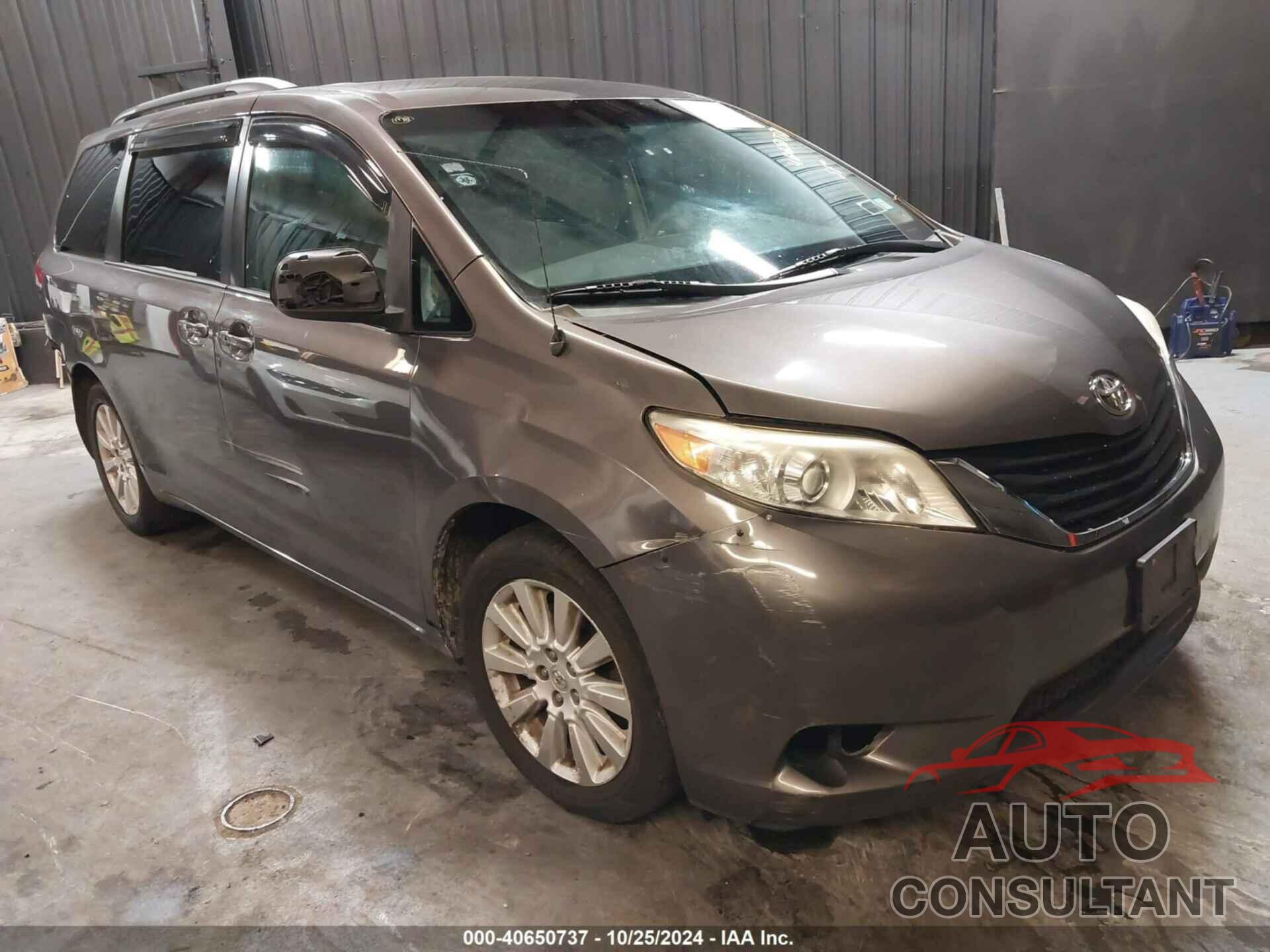 TOYOTA SIENNA 2013 - 5TDJK3DC9DS056509