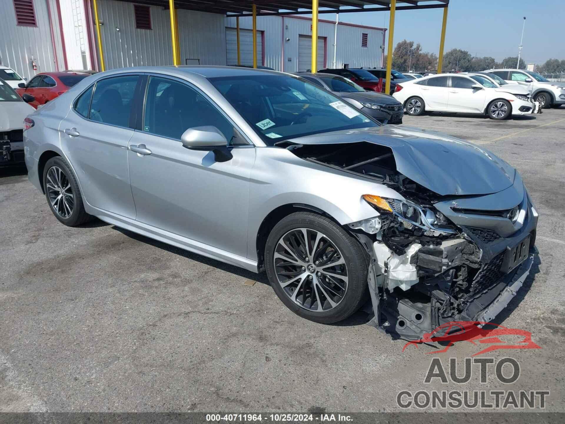 TOYOTA CAMRY 2020 - 4T1G11AK0LU366955