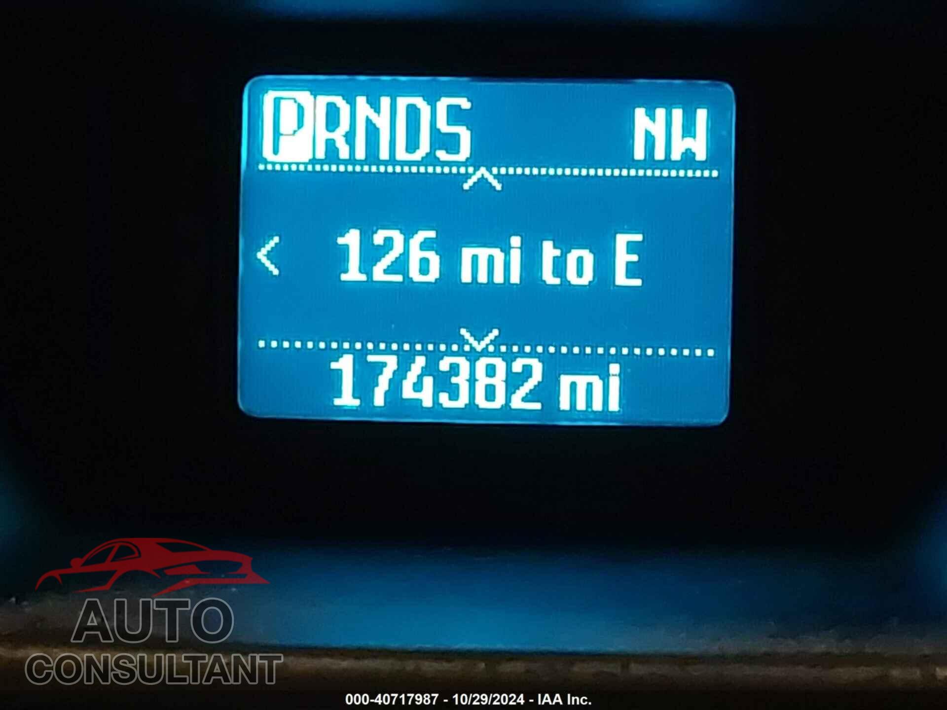 FORD TRANSIT CONNECT 2017 - NM0LS7E73H1298519