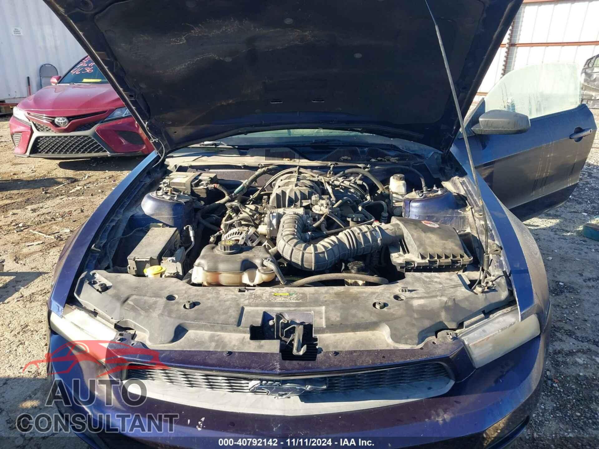 FORD MUSTANG 2010 - 1ZVBP8ANXA5140913