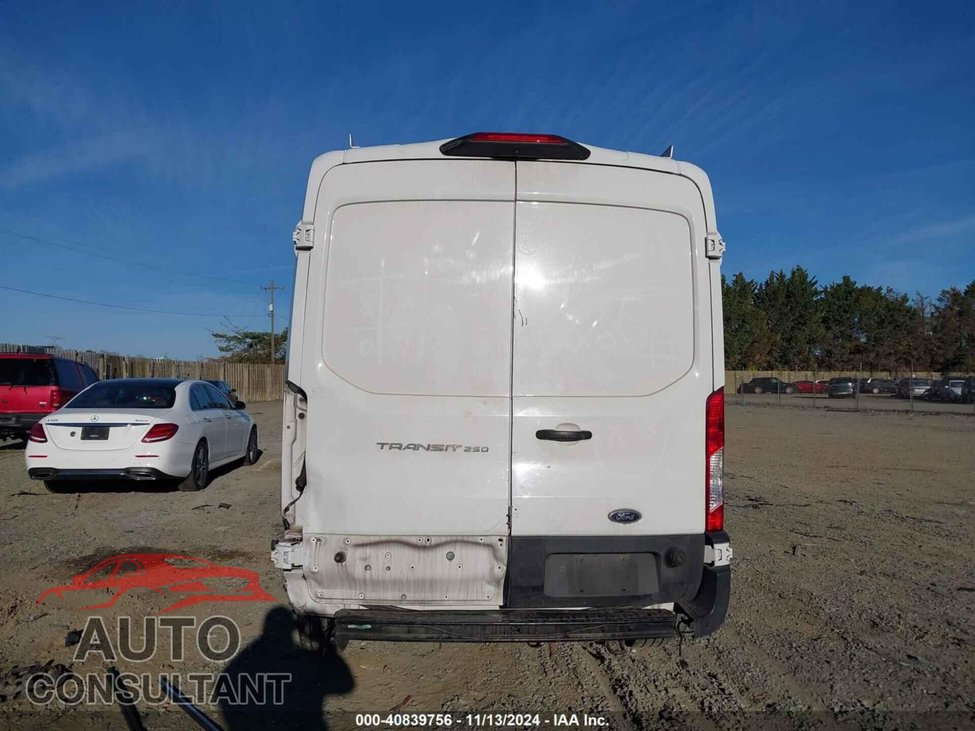 FORD TRANSIT-250 2019 - 1FTYR2CM4KKA30340