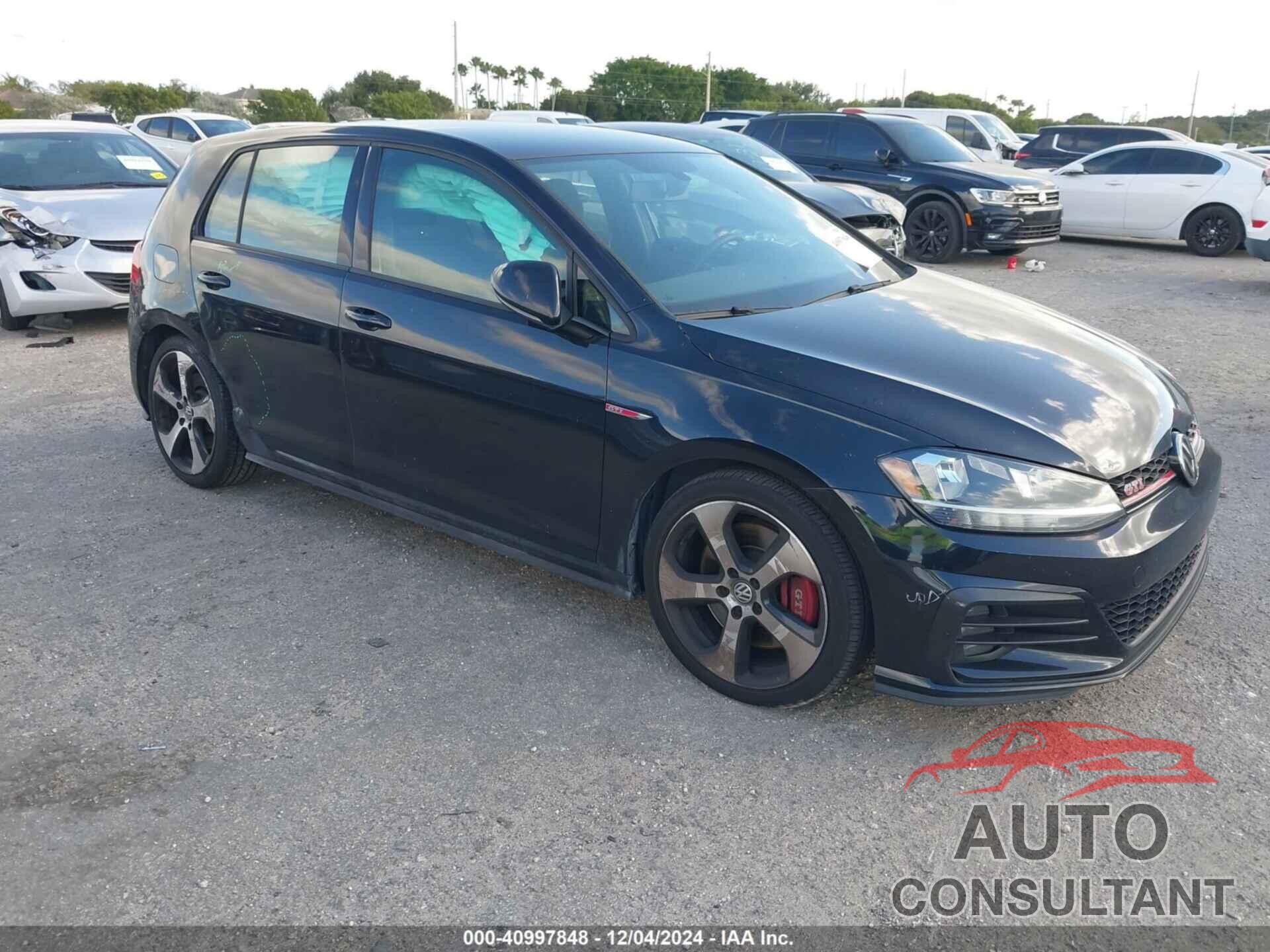 VOLKSWAGEN GOLF GTI 2019 - 3VW5T7AU4KM008302