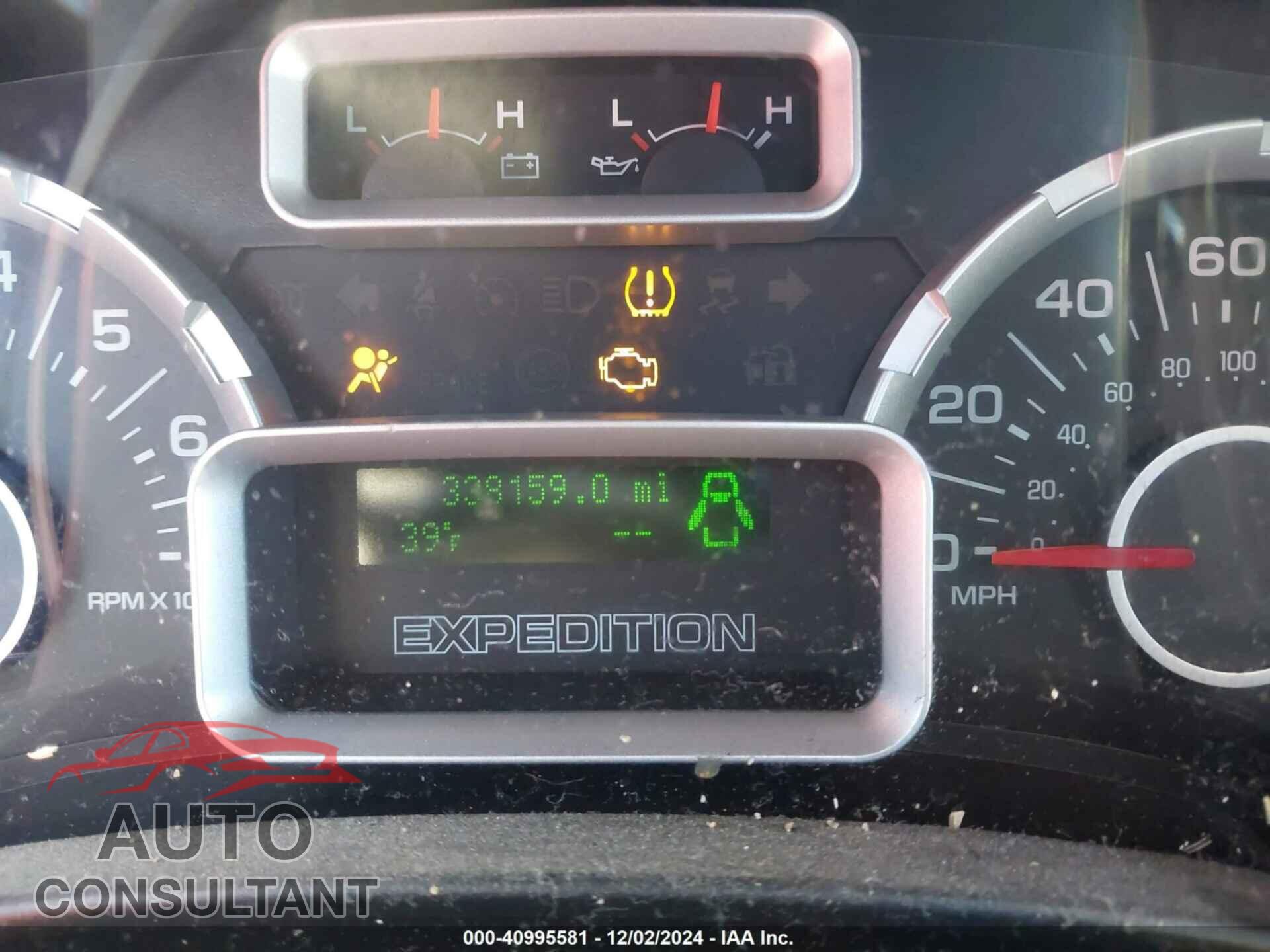 FORD EXPEDITION 2010 - 1FMJU1F55AEA15109
