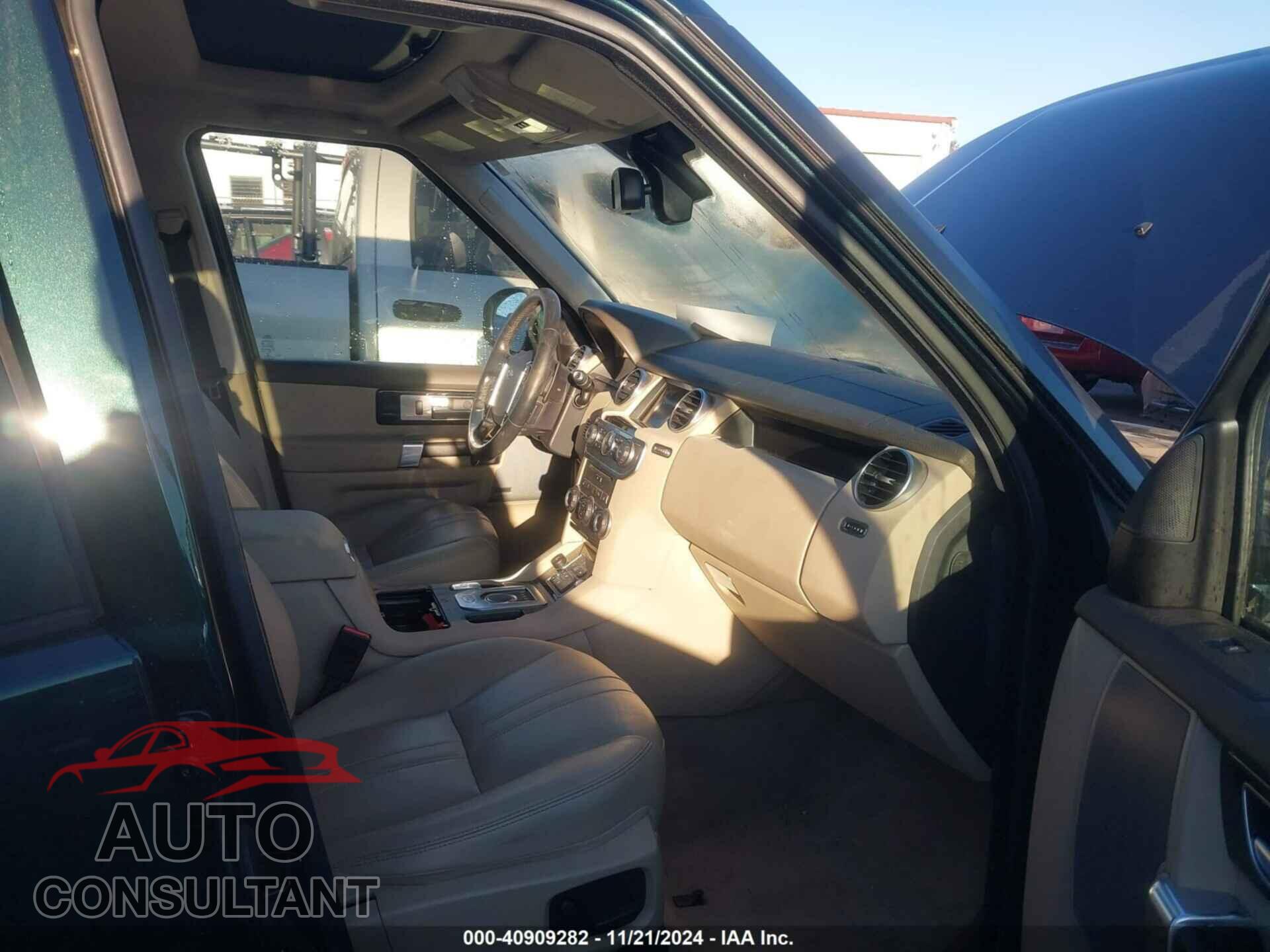 LAND ROVER LR4 2016 - SALAG2V65GA792376