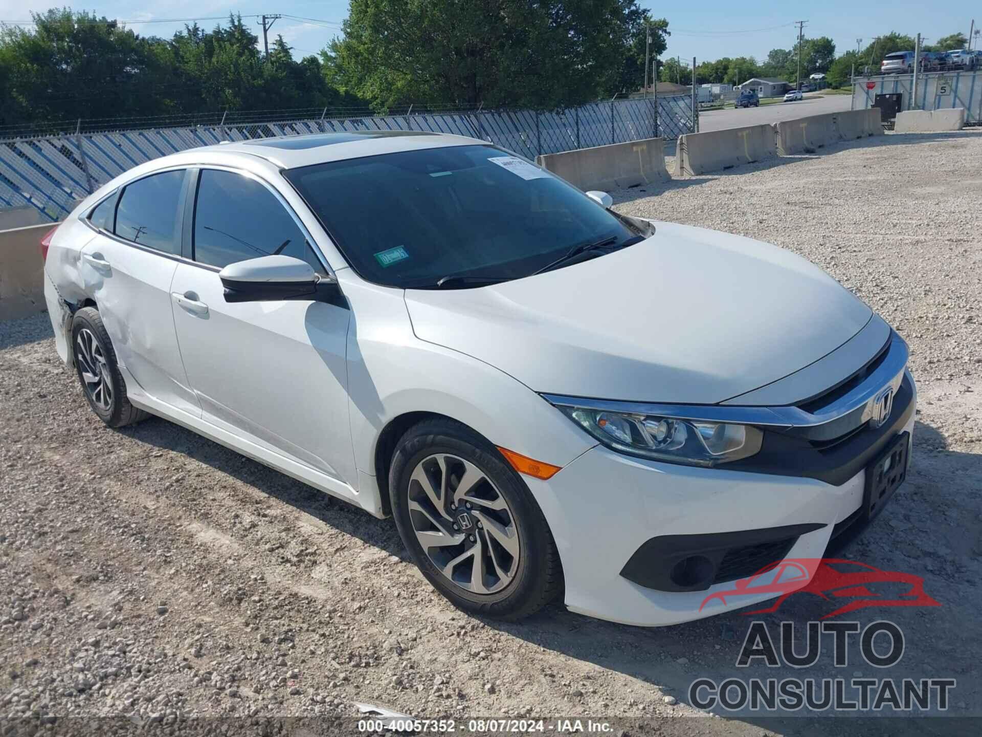 HONDA CIVIC 2018 - 19XFC2F84JE038026