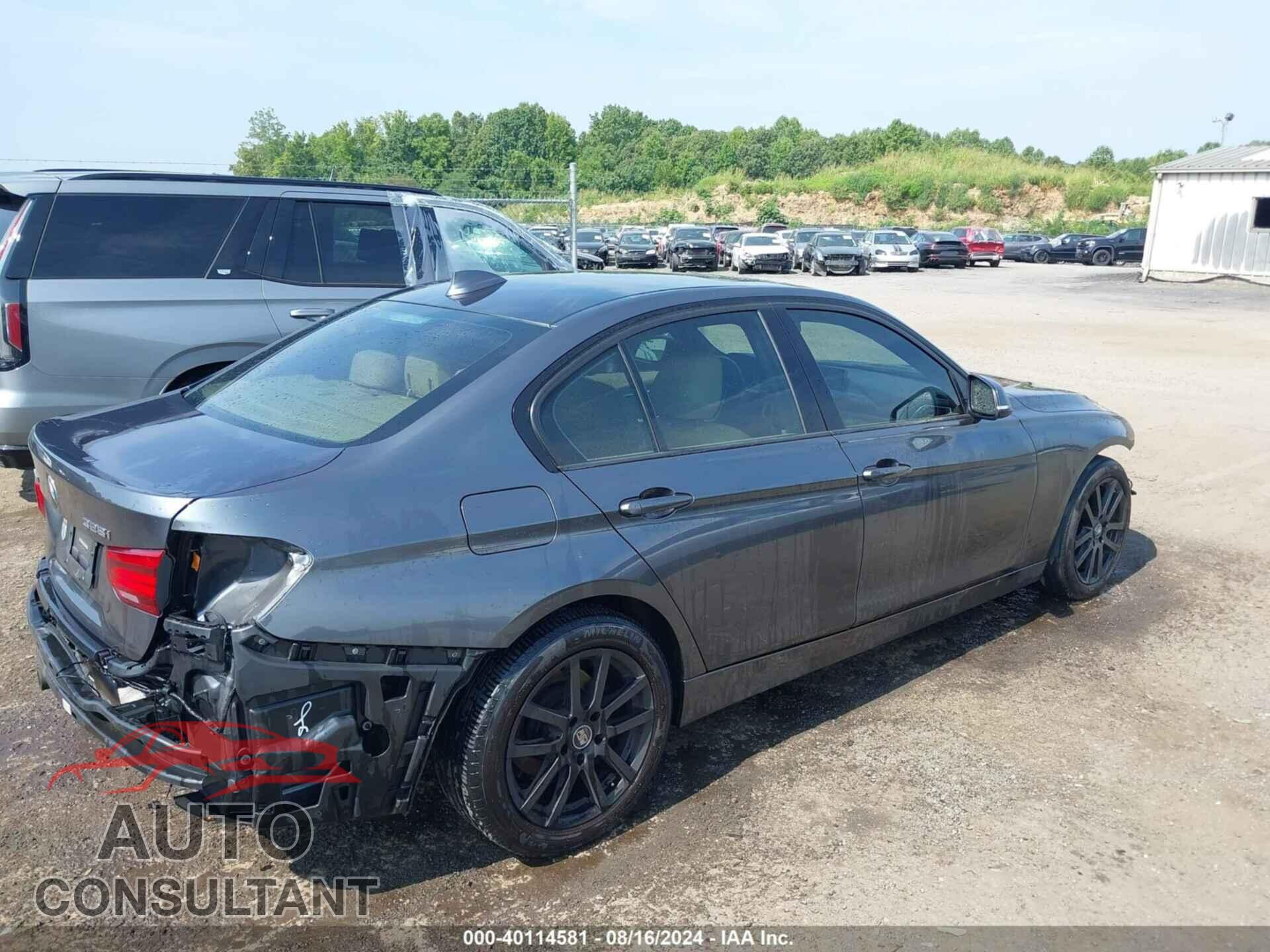 BMW 328I 2016 - WBA8E3G55GNU02145