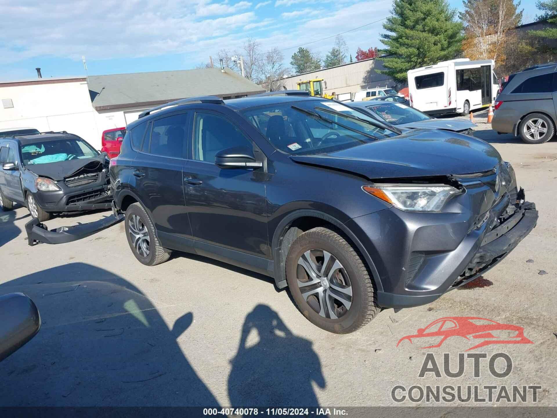 TOYOTA RAV4 2017 - JTMBFREV4HJ702814