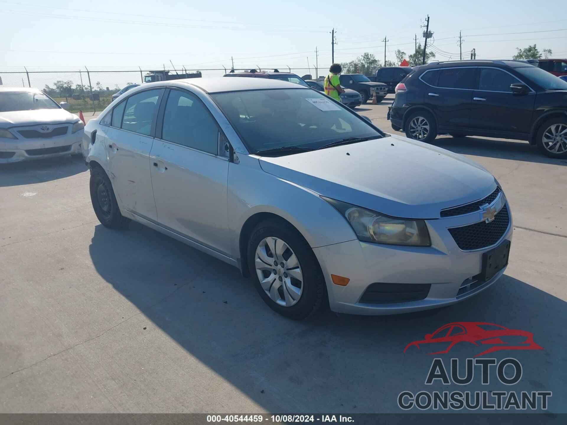 CHEVROLET CRUZE 2012 - 1G1PC5SH1C7362901