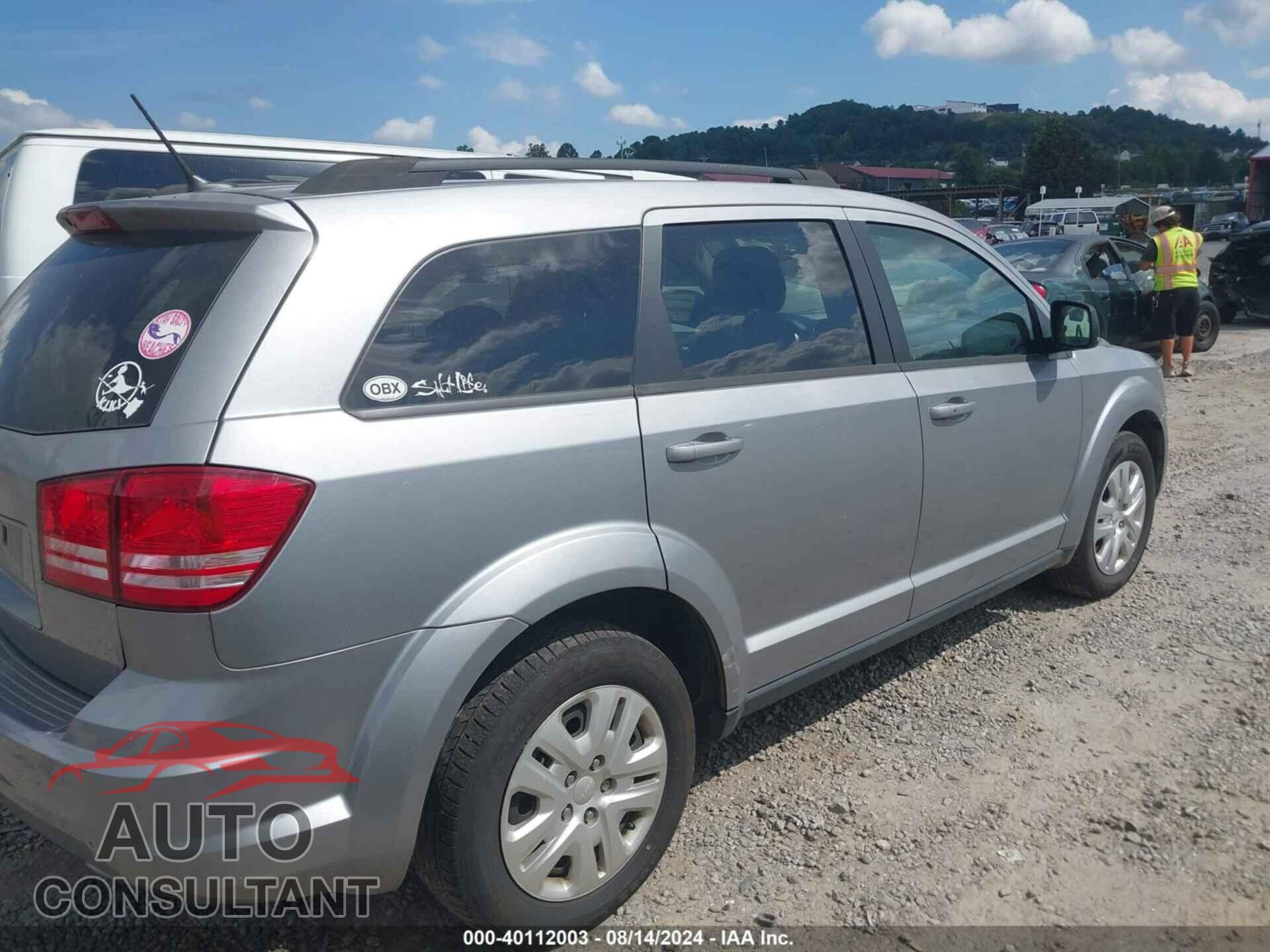 DODGE JOURNEY 2017 - 3C4PDCAB9HT701249