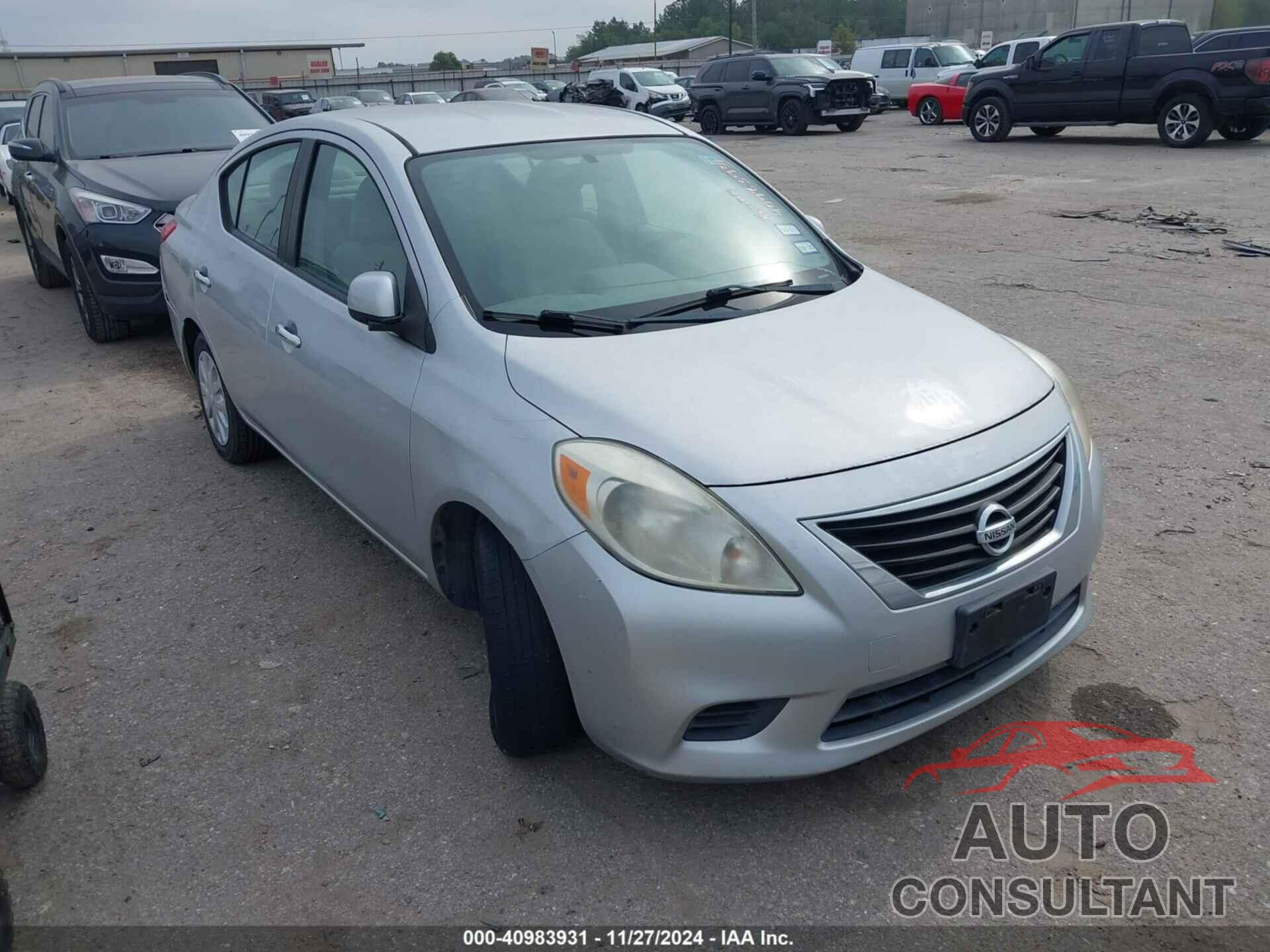 NISSAN VERSA 2012 - 3N1CN7AP5CL826209