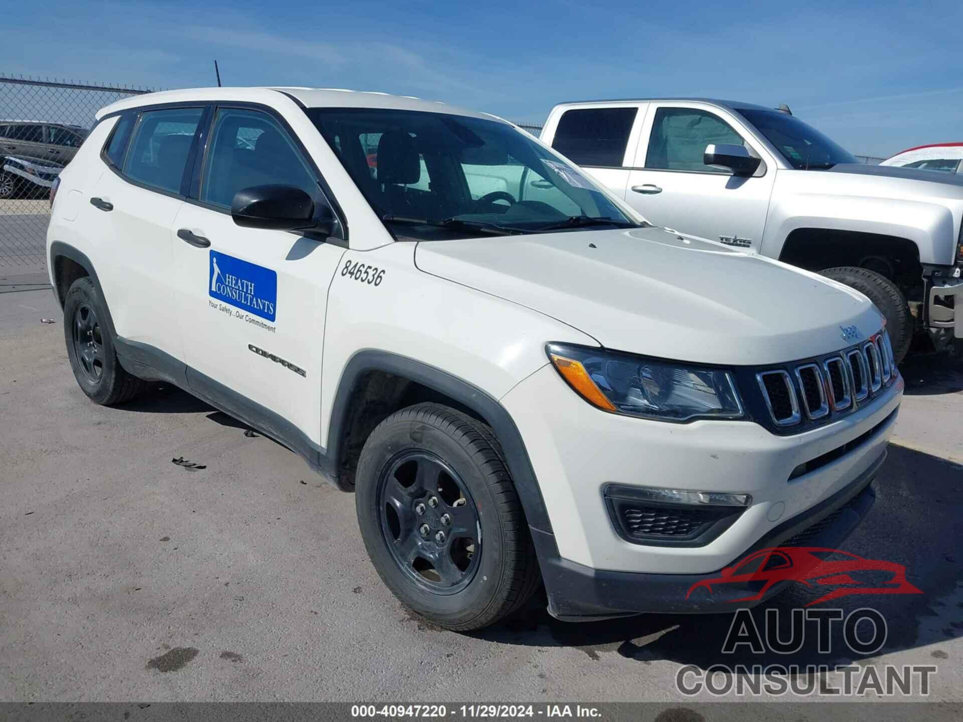 JEEP COMPASS 2018 - 3C4NJCAB2JT263499
