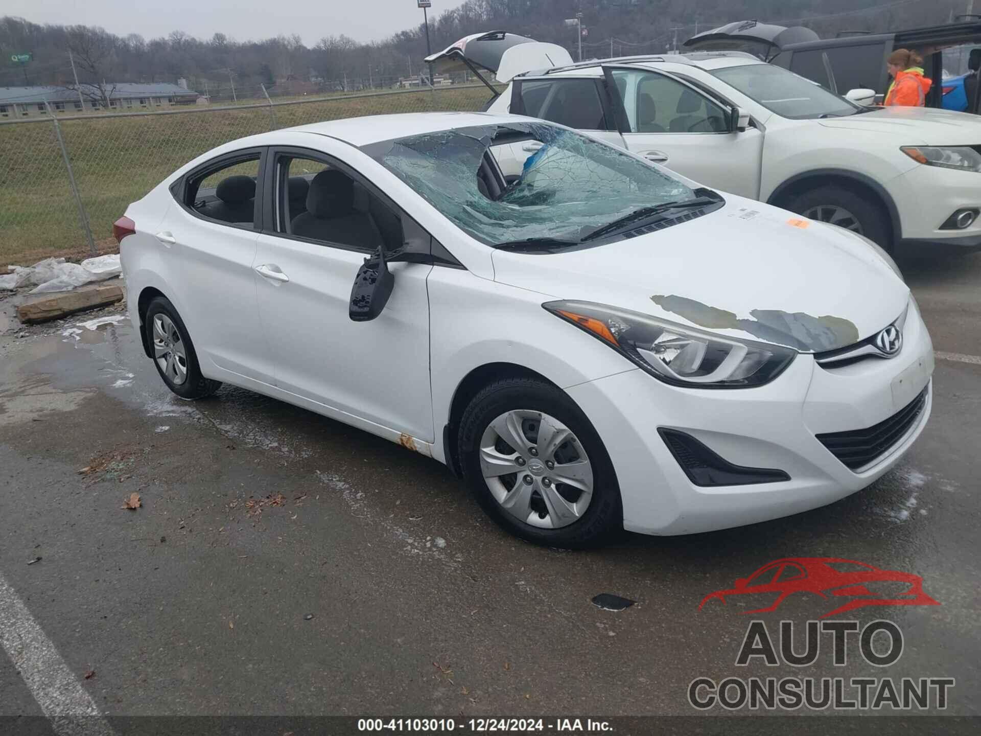 HYUNDAI ELANTRA 2016 - 5NPDH4AEXGH758078