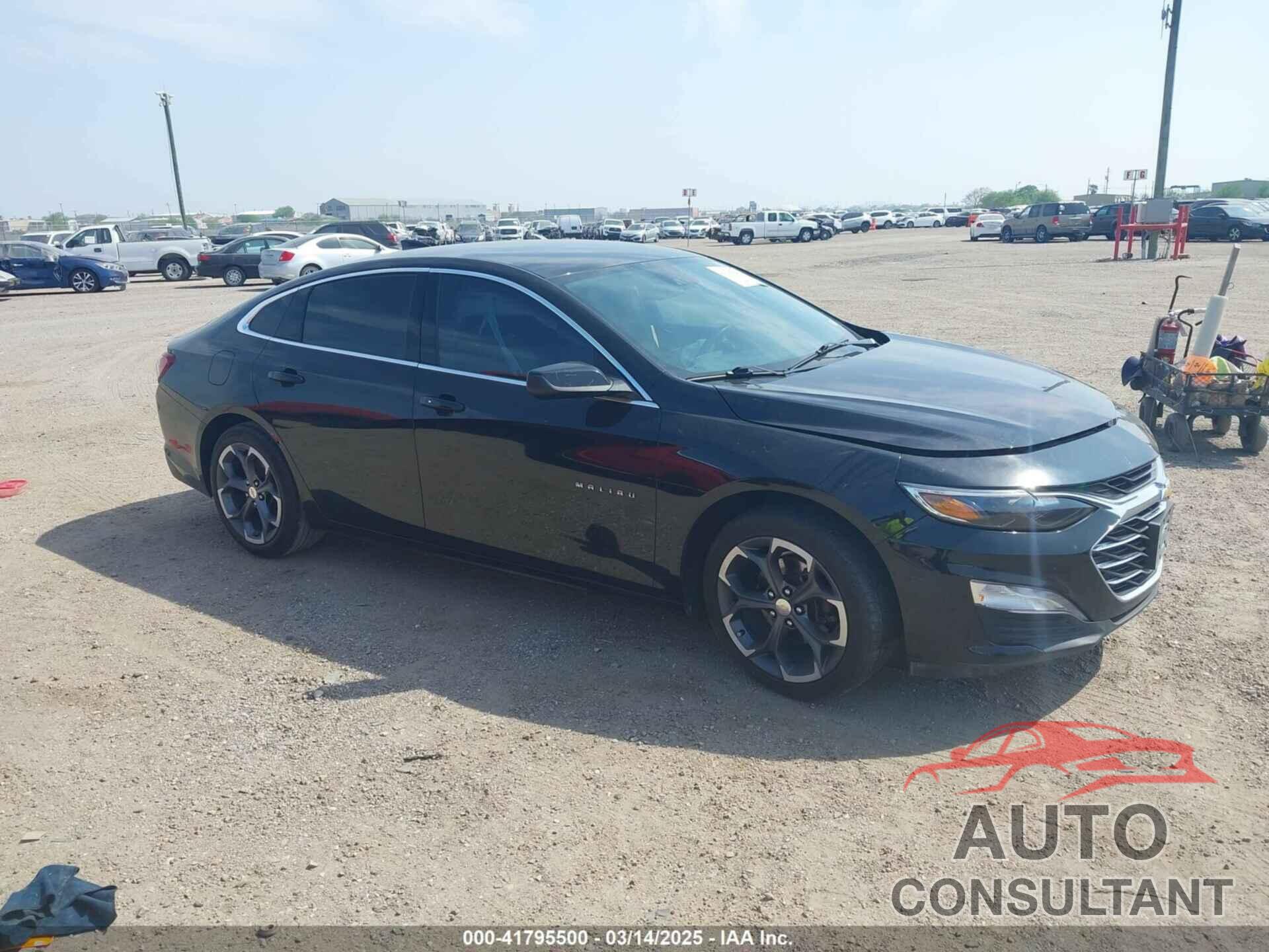 CHEVROLET MALIBU 2022 - 1G1ZD5ST8NF206132