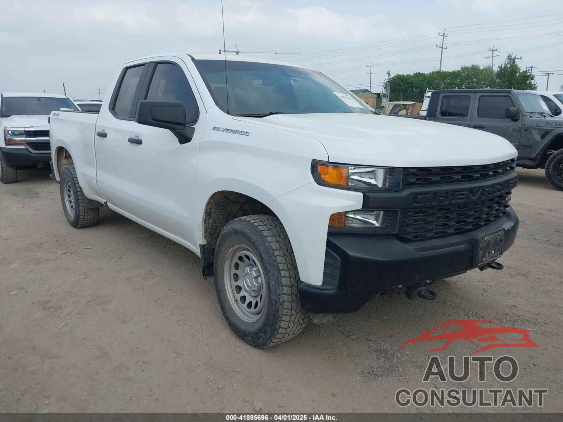 CHEVROLET SILVERADO 1500 2021 - 1GCRYAEF0MZ210103