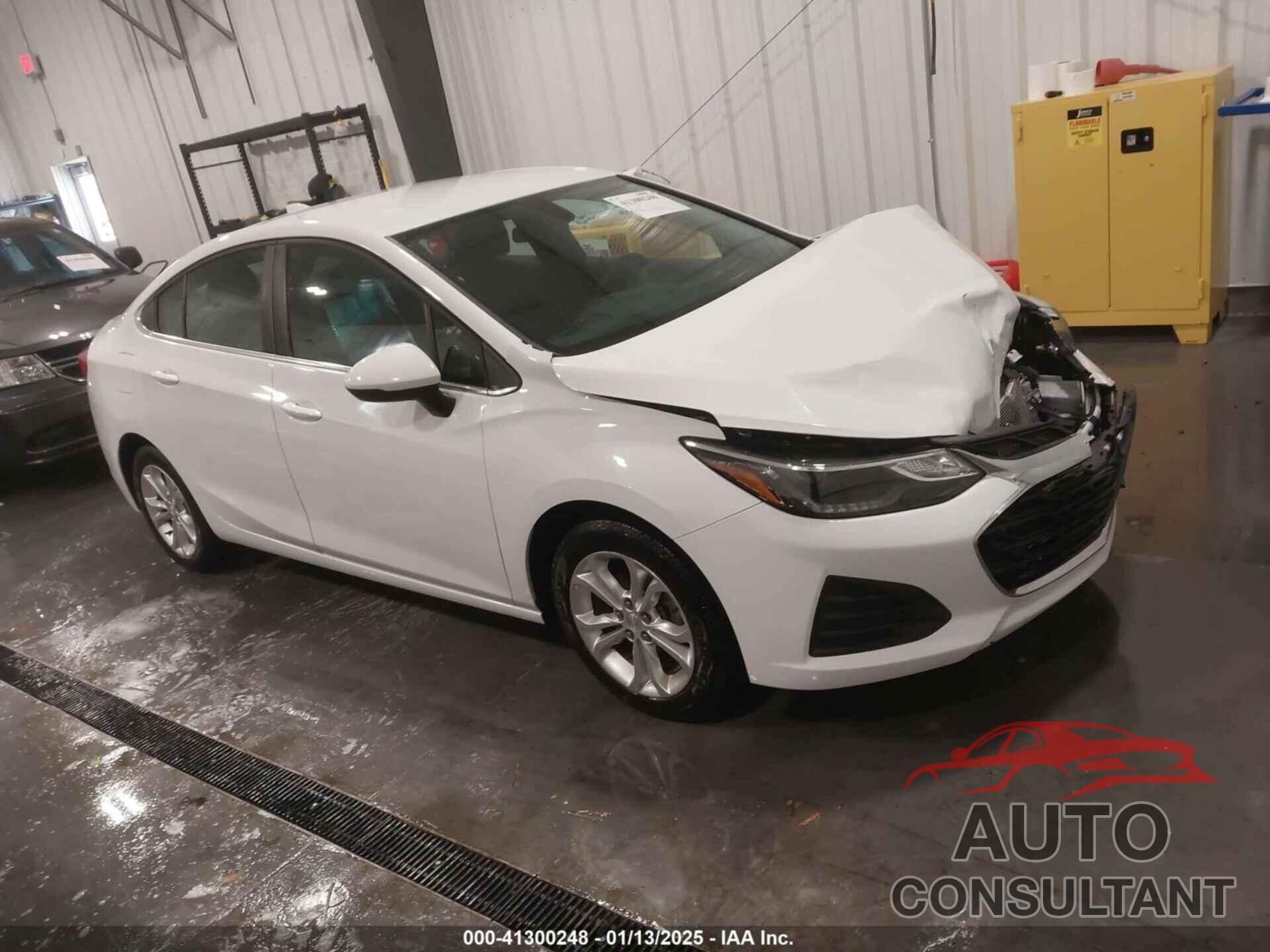 CHEVROLET CRUZE 2019 - 1G1BE5SM9K7118302