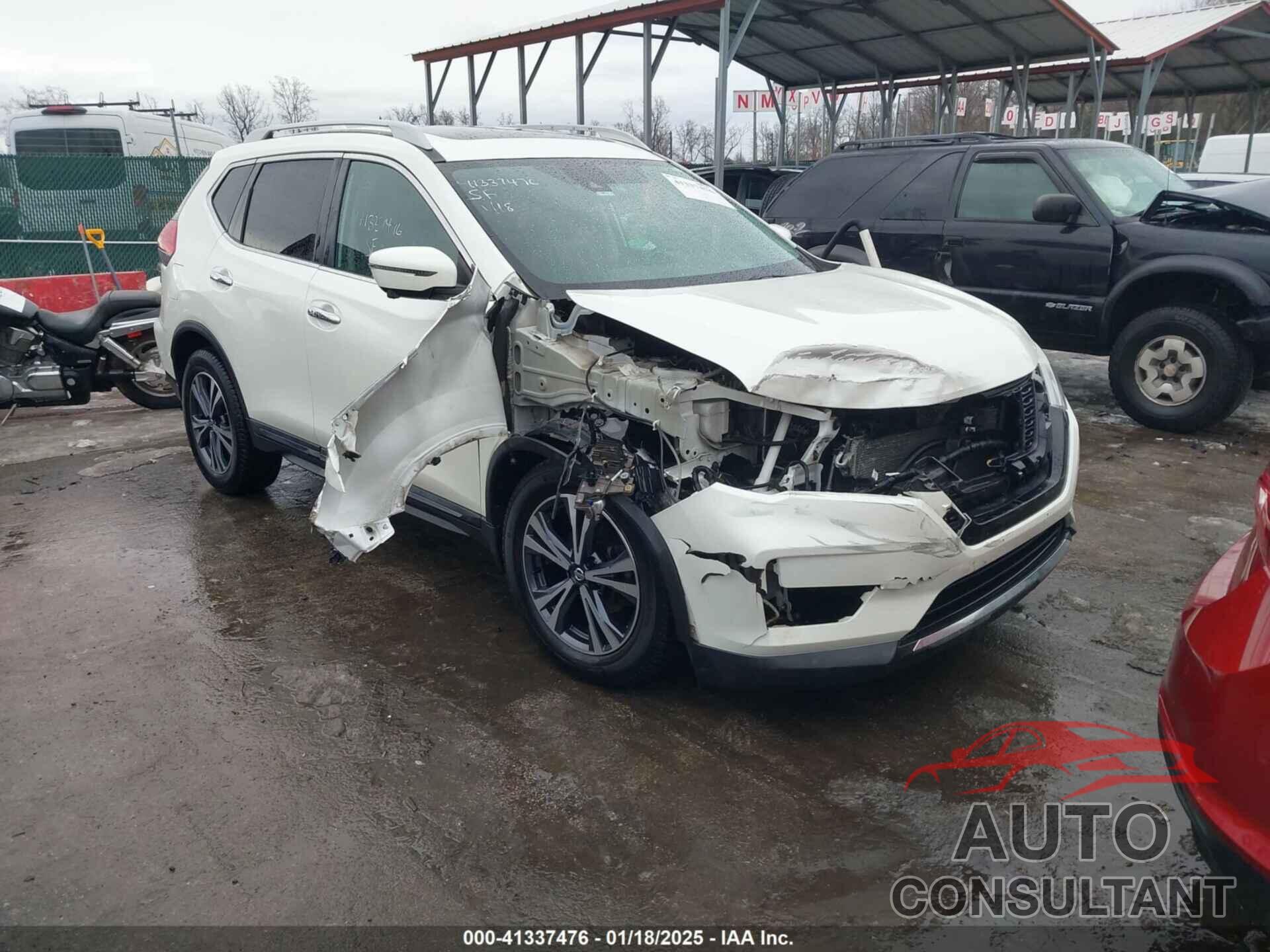 NISSAN ROGUE 2017 - 5N1AT2MV8HC830938