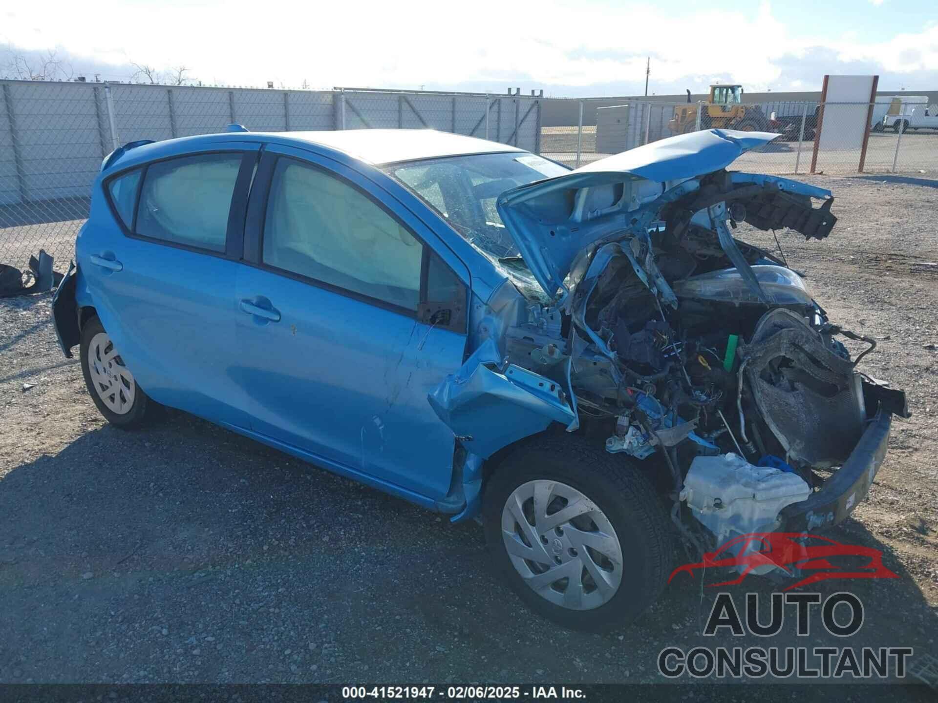 TOYOTA PRIUS C 2016 - JTDKDTB33G1117310