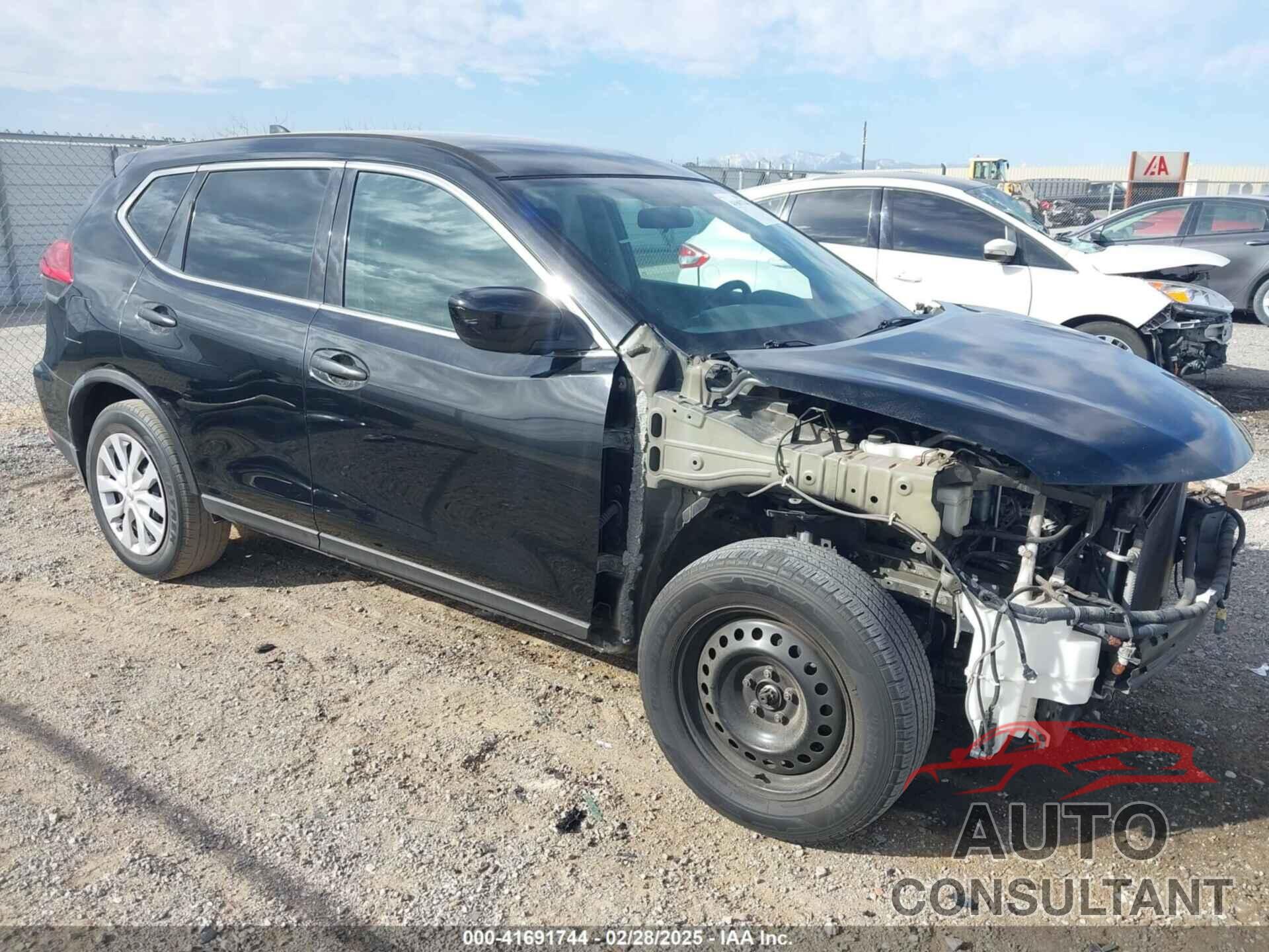 NISSAN ROGUE 2017 - 5N1AT2MT3HC735900