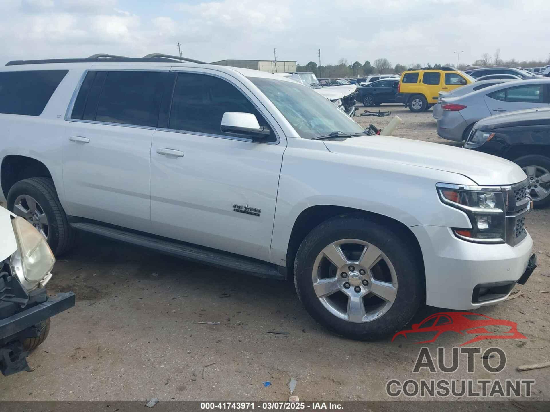 CHEVROLET SUBURBAN 2016 - 1GNSCHKC9GR273201