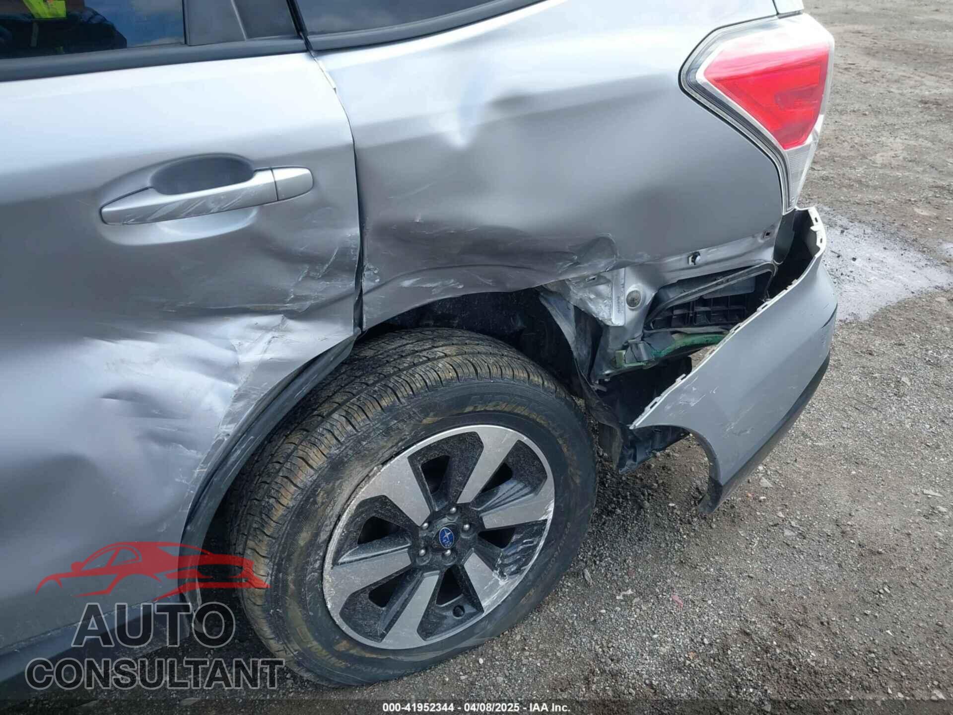 SUBARU FORESTER 2017 - JF2SJAEC2HH414085