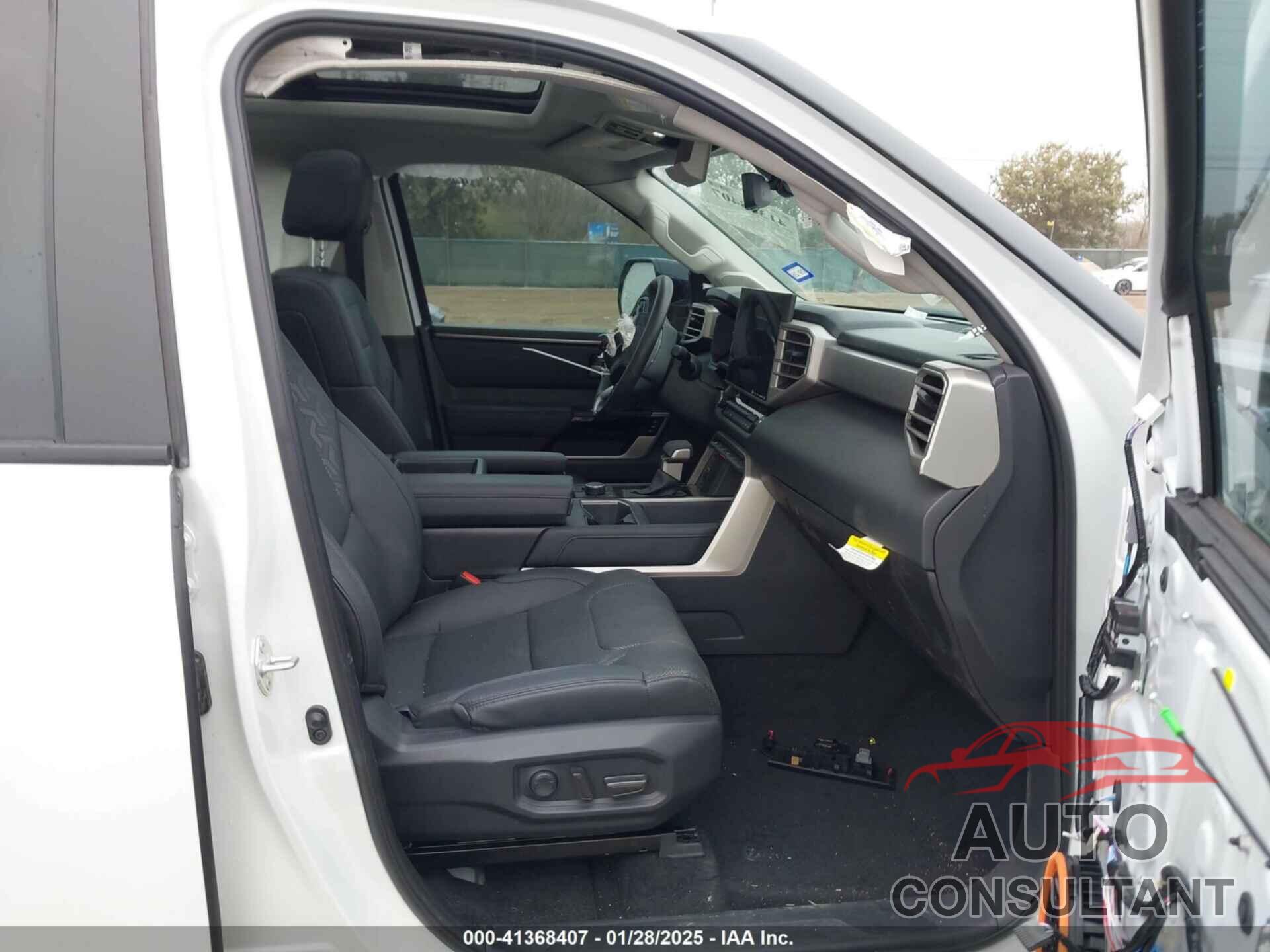 TOYOTA TUNDRA HYBRID 2024 - 5TFWC5DB6RX066616
