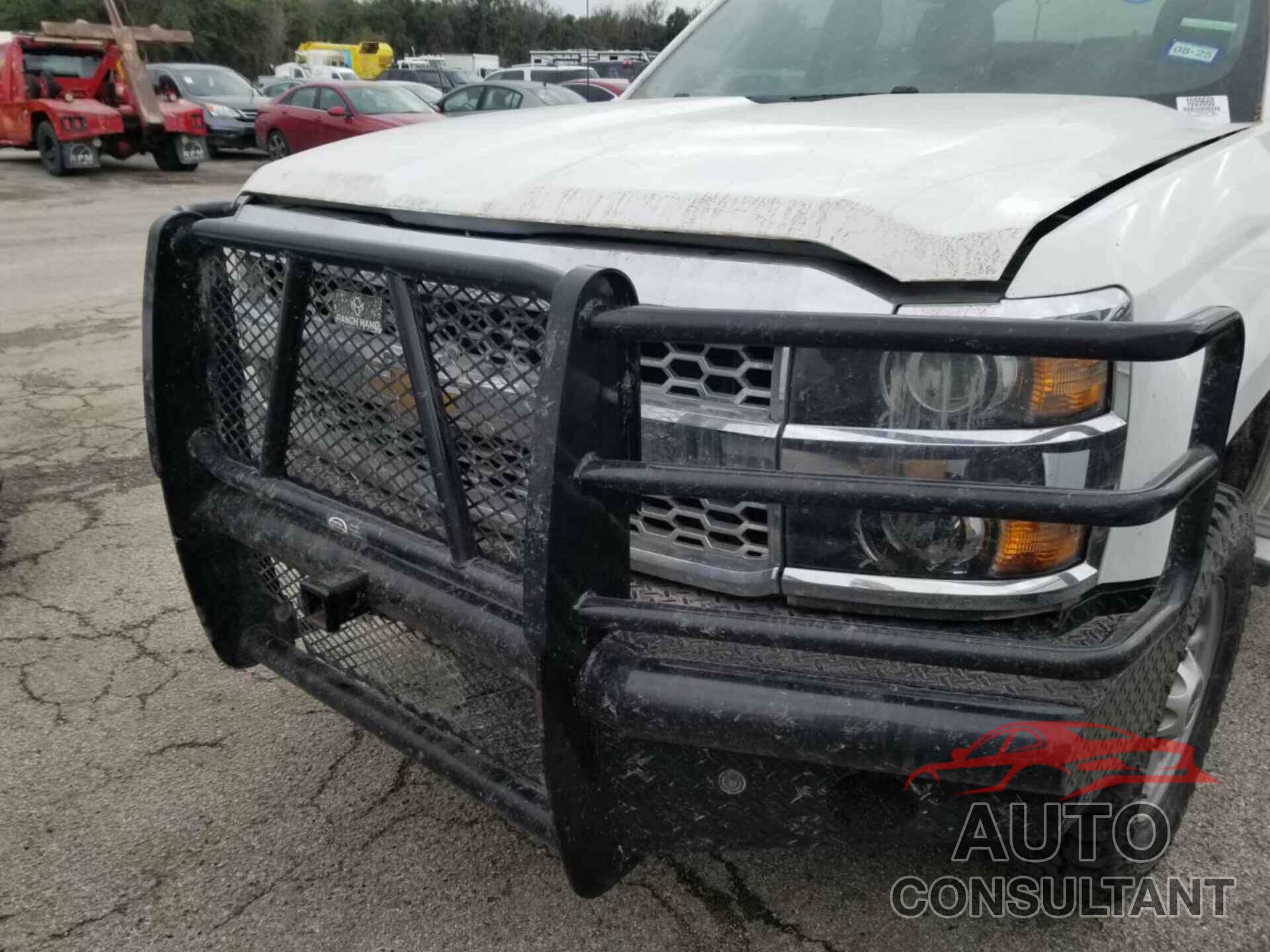 CHEVROLET SILVERADO 2019 - 1GC1KREG7KF219062