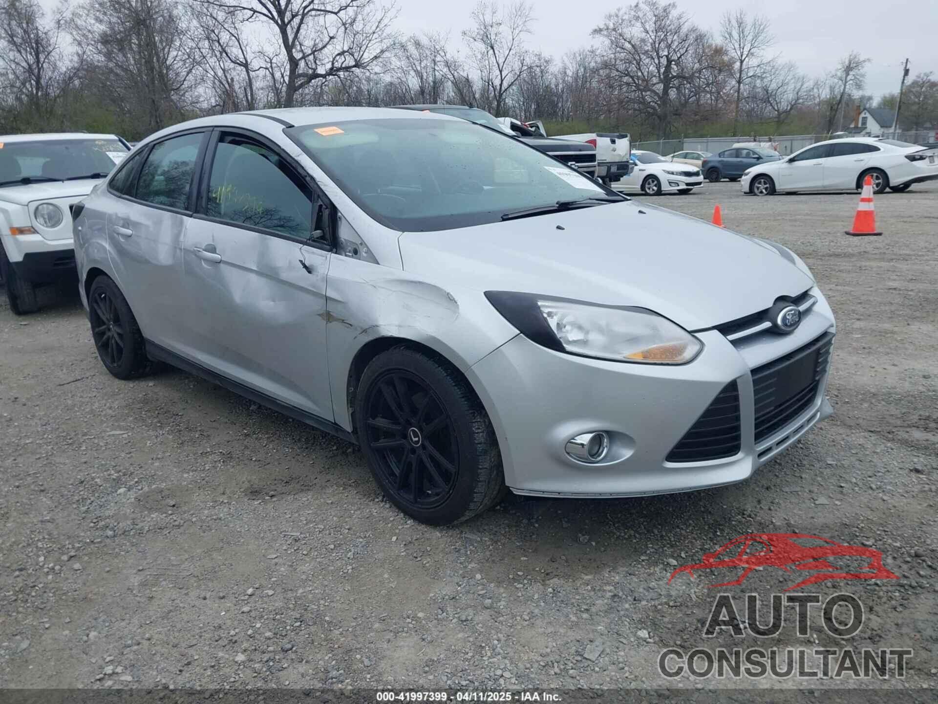FORD FOCUS 2014 - 1FADP3F20EL142304
