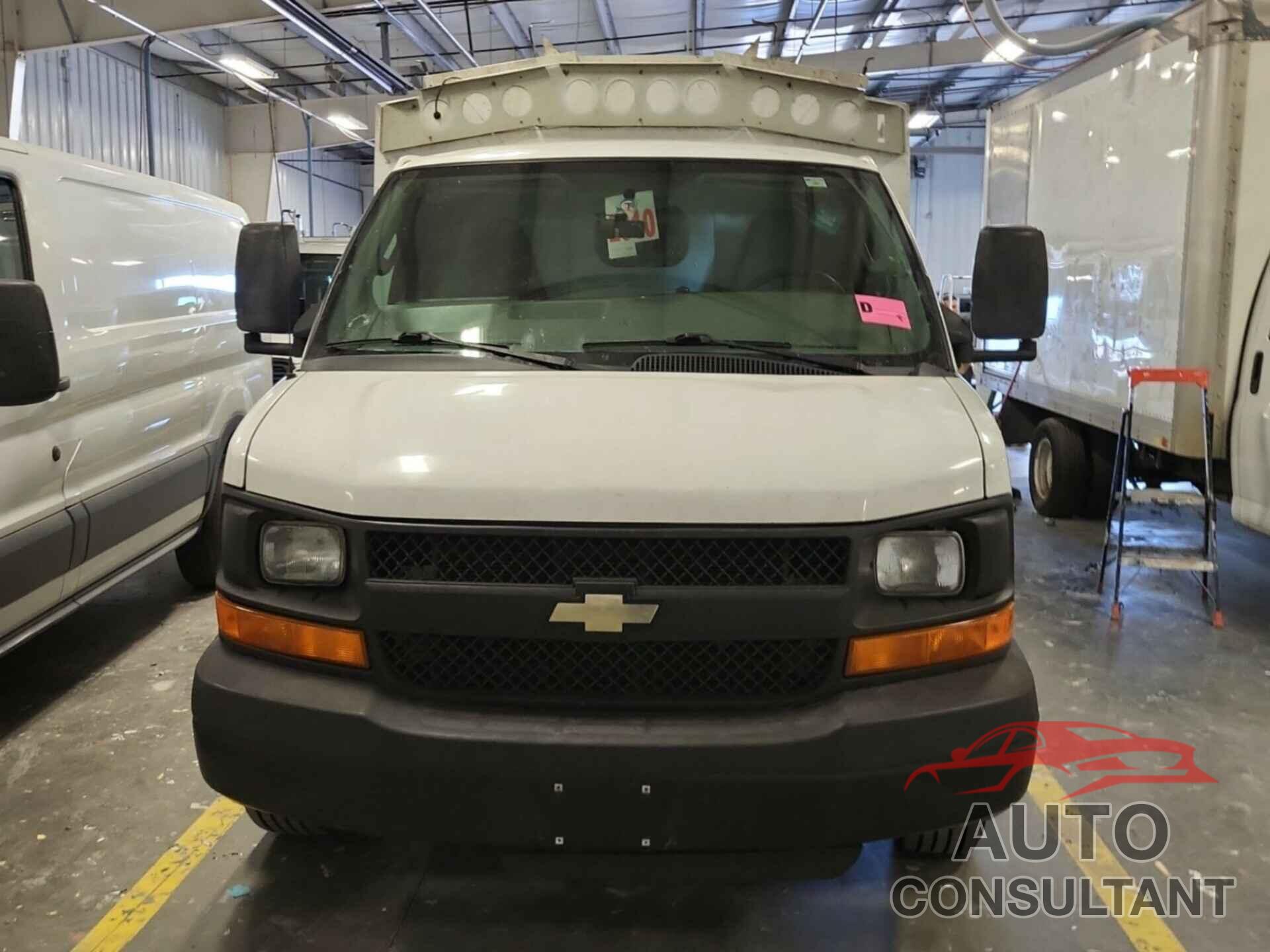 CHEVROLET EXPRESS G3500 2016 - 1GB0GRFG3G1128018