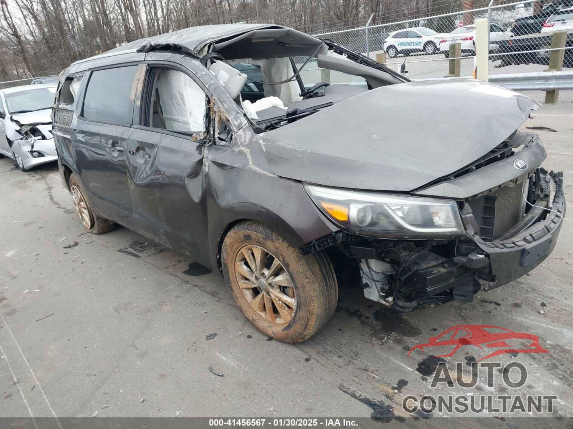KIA SEDONA 2015 - KNDMB5C19F6050446