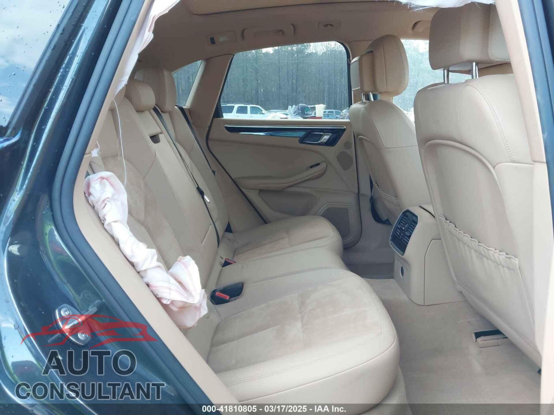PORSCHE MACAN 2017 - WP1AA2A55HLB02121