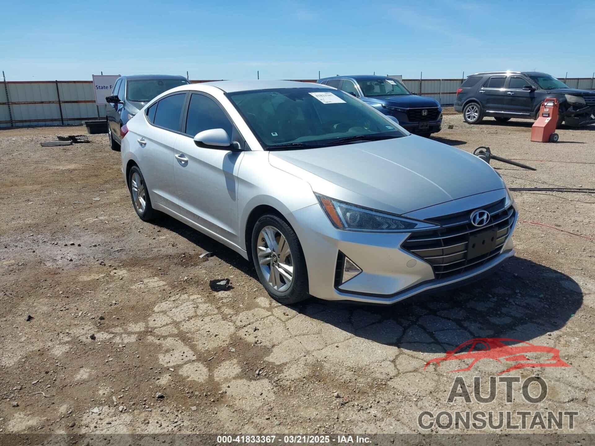 HYUNDAI ELANTRA 2019 - KMHD84LF5KU753192