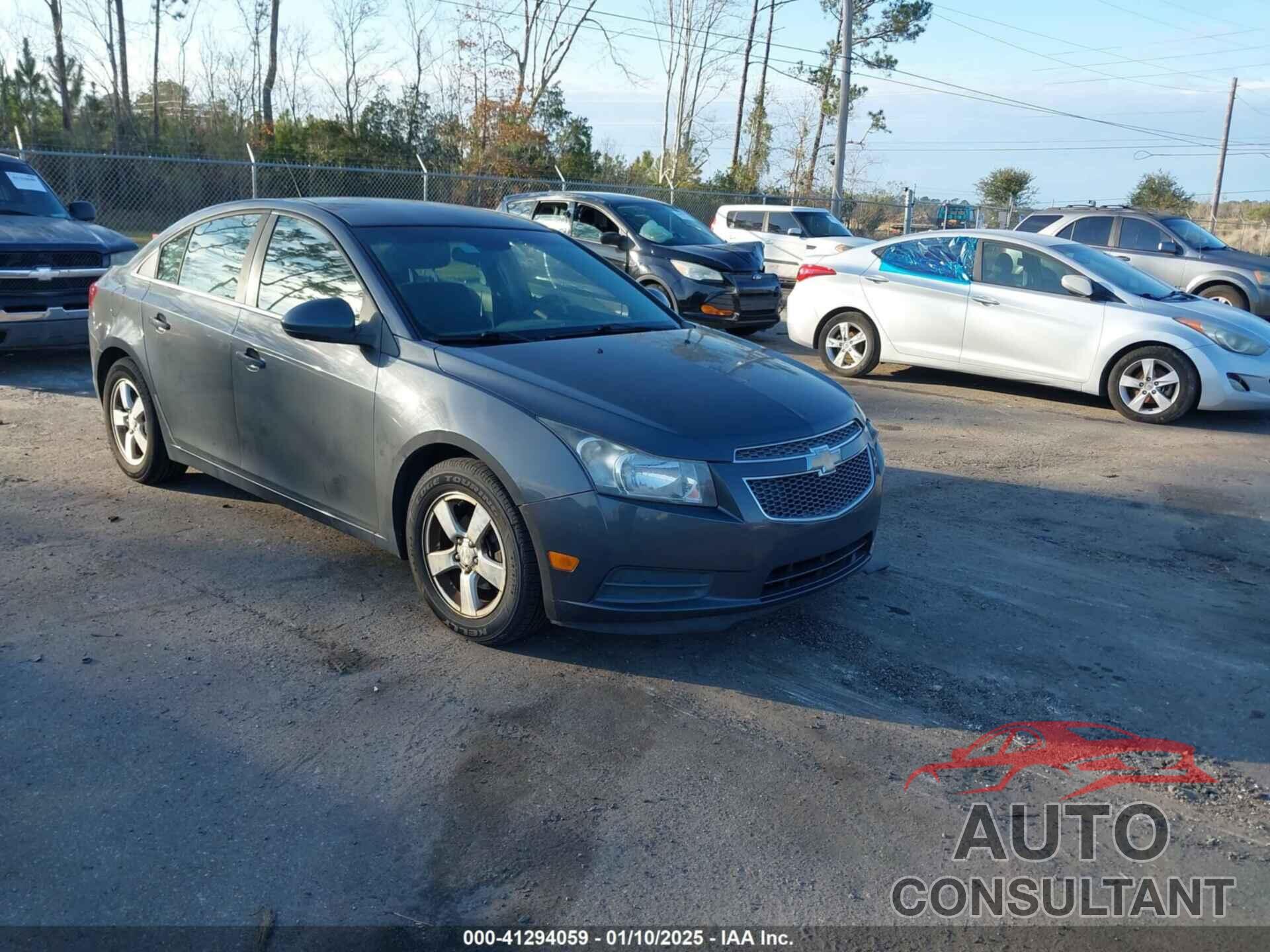 CHEVROLET CRUZE 2013 - 1G1PC5SB8D7130292