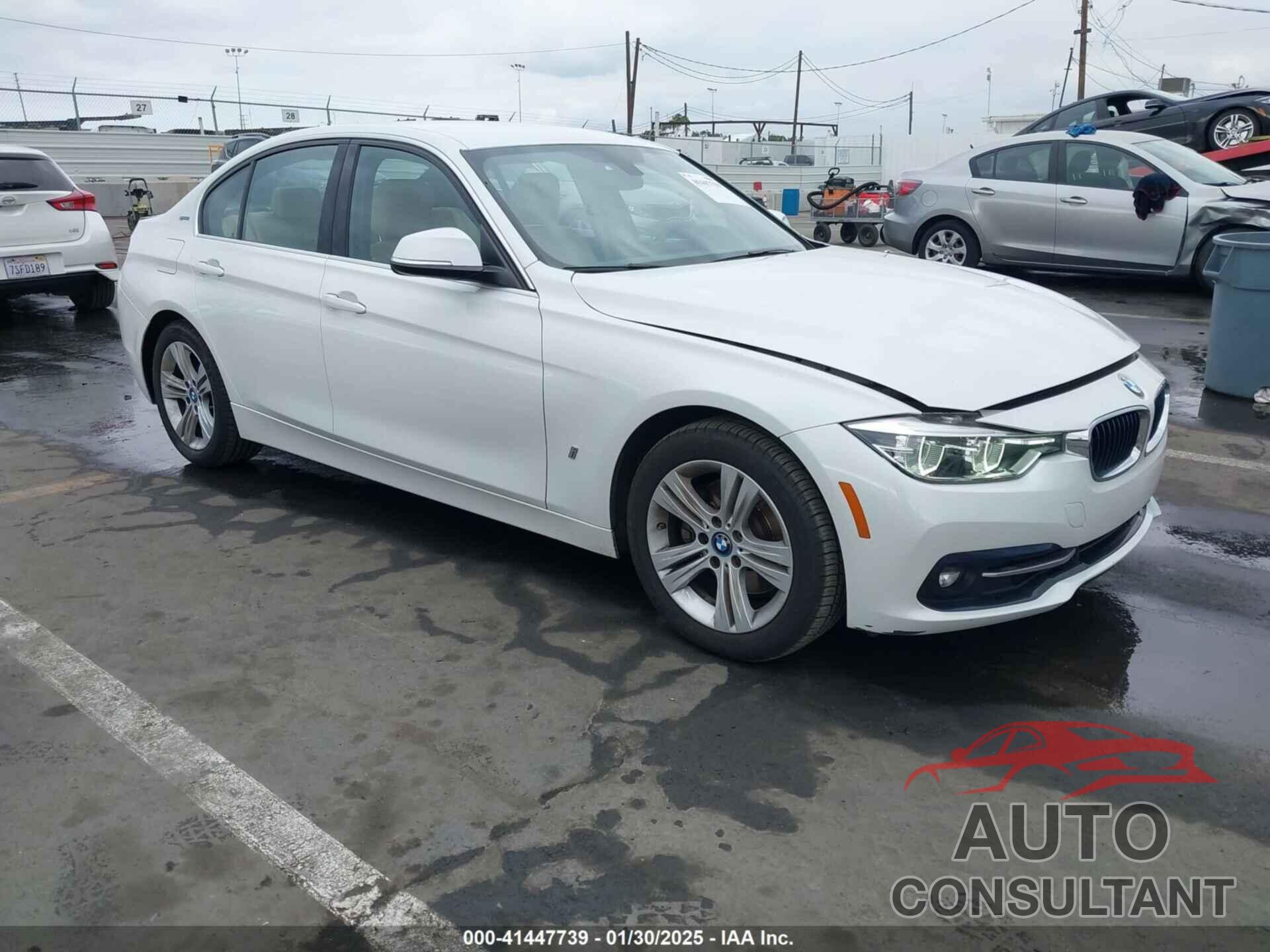BMW 330E 2018 - WBA8E1C51JA756852