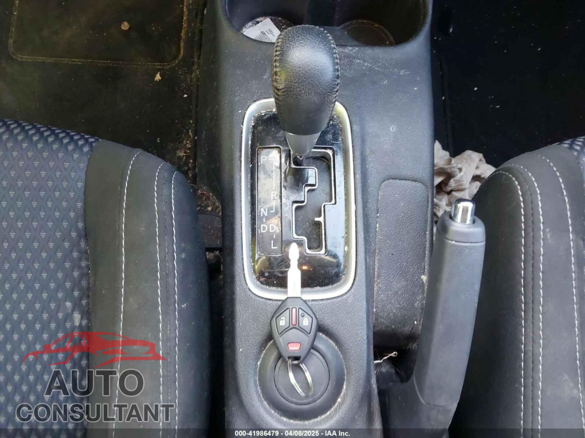 MITSUBISHI OUTLANDER 2016 - JA4AD2A36GZ062256