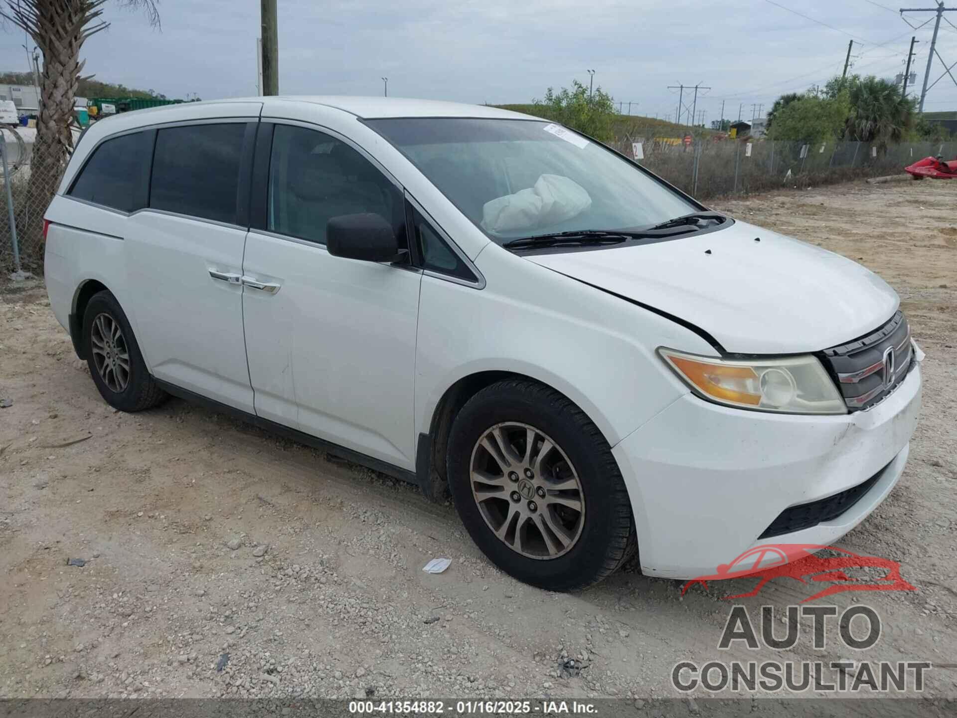 HONDA ODYSSEY 2013 - 5FNRL5H48DB038327