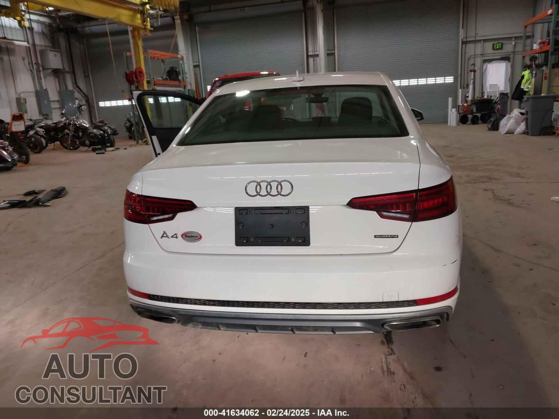 AUDI A4 2019 - WAUDNAF47KA117328