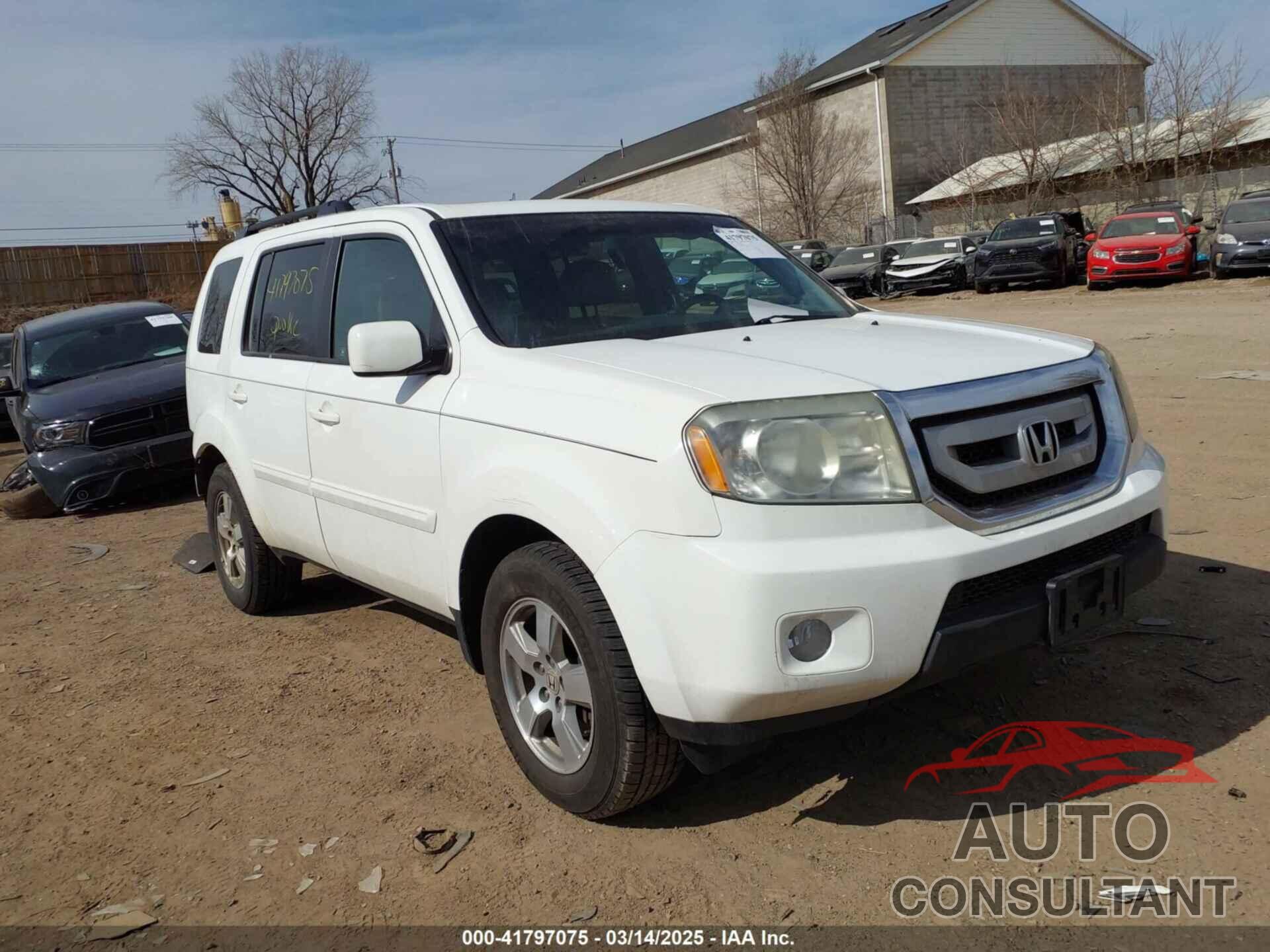 HONDA PILOT 2011 - 5FNYF4H57BB003099
