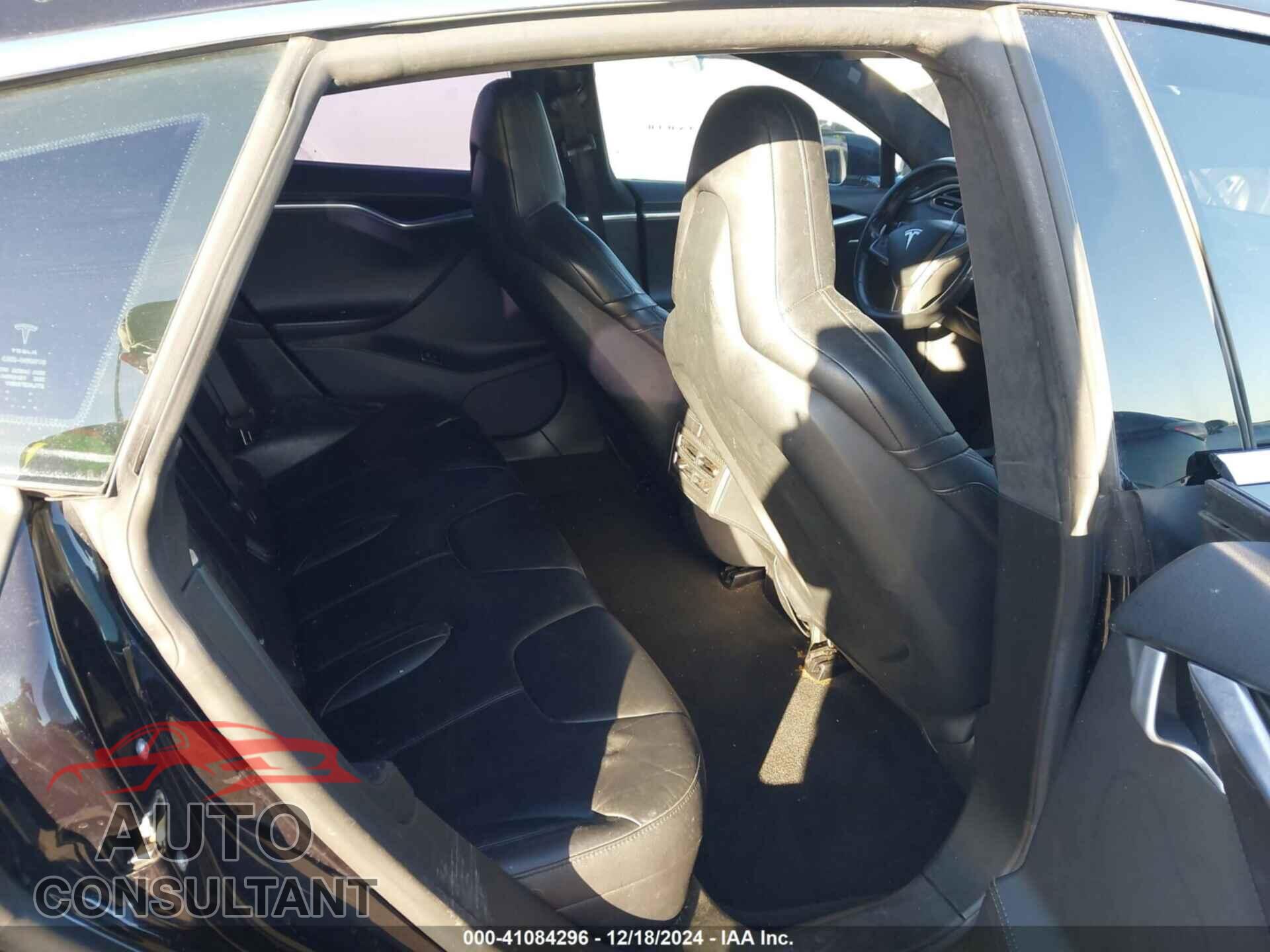 TESLA MODEL S 2015 - 5YJSA1H46FF096603