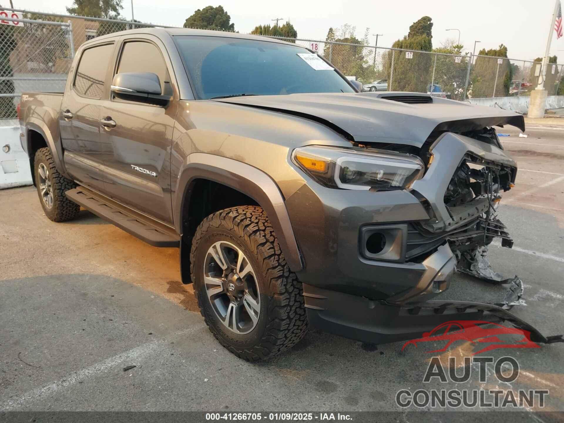 TOYOTA TACOMA 2017 - 3TMAZ5CN9HM049091
