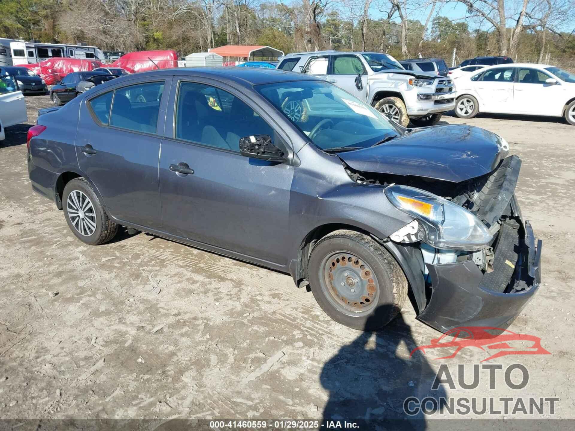 NISSAN VERSA 2018 - 3N1CN7AP0JL806639