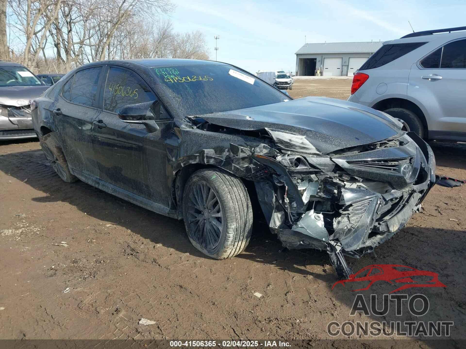 TOYOTA CAMRY 2022 - 4T1T11AK6NU024590