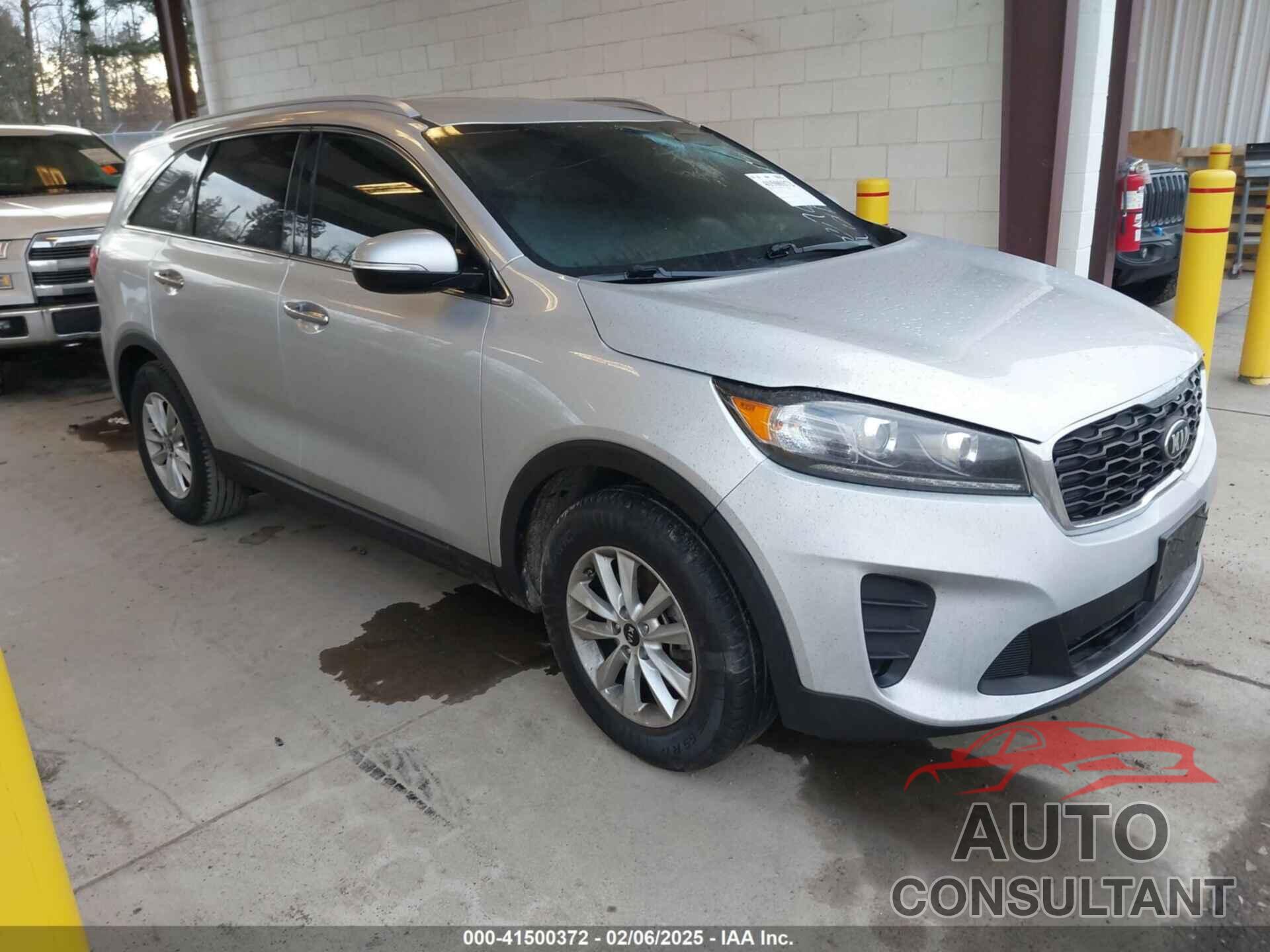 KIA SORENTO 2019 - 5XYPG4A37KG590169