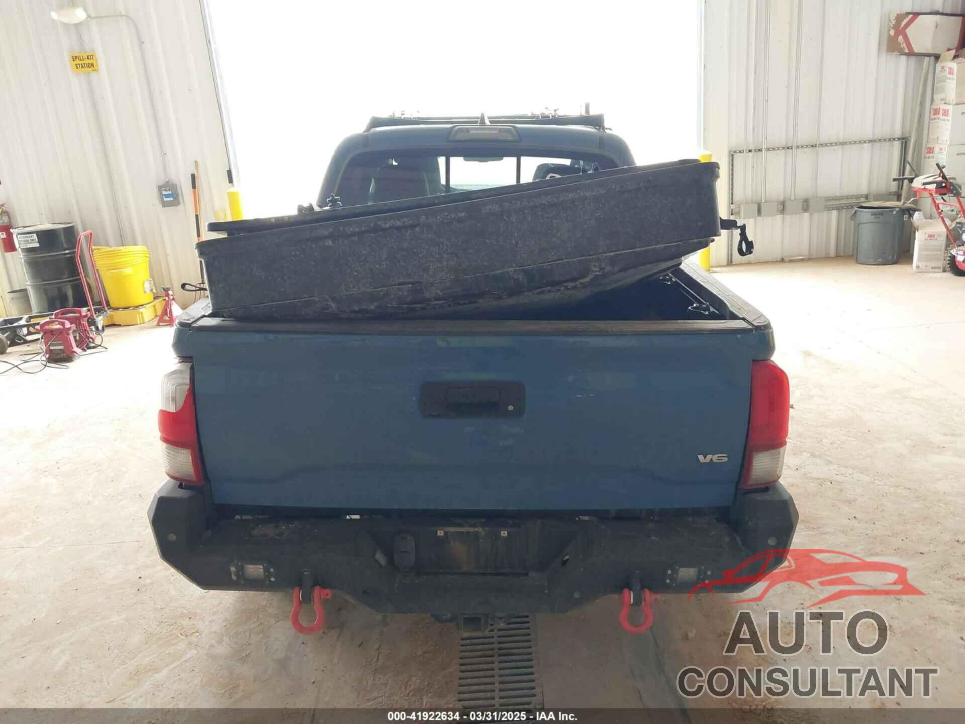 TOYOTA TACOMA 2019 - 3TMCZ5AN6KM194530